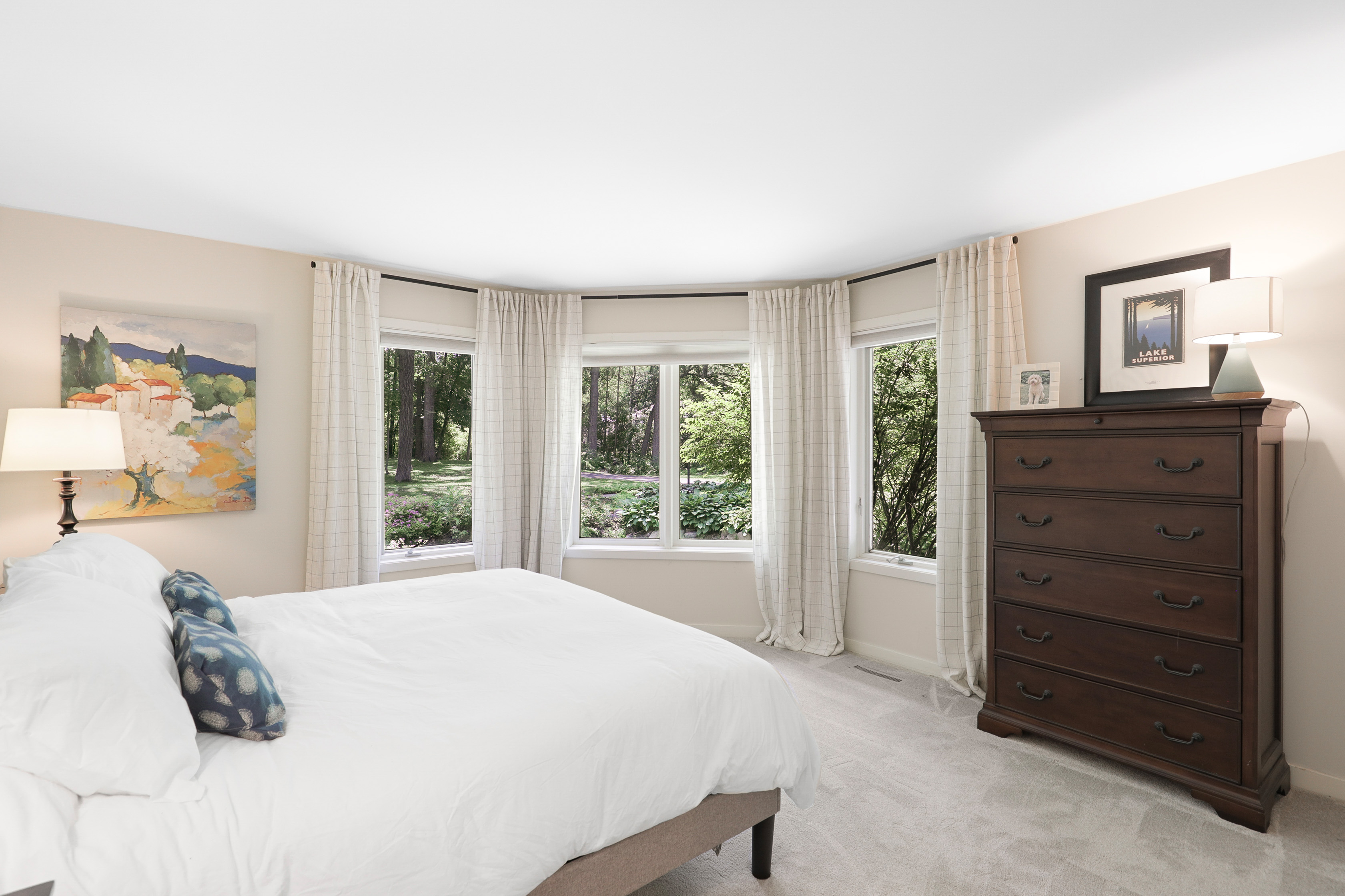  Lakeside Luxury with Timeless Charm and Modern Touches - 物件實景