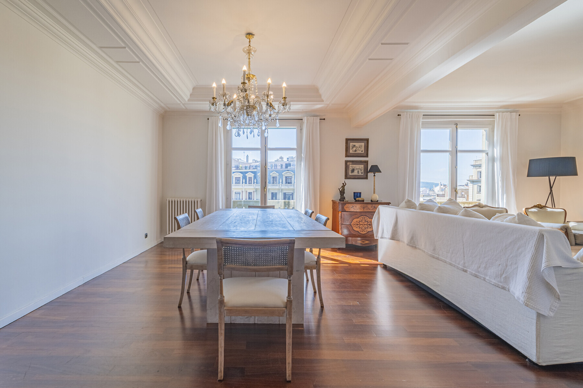  Elegant property in a stately estate on Avenida Diagonal - 物件實景