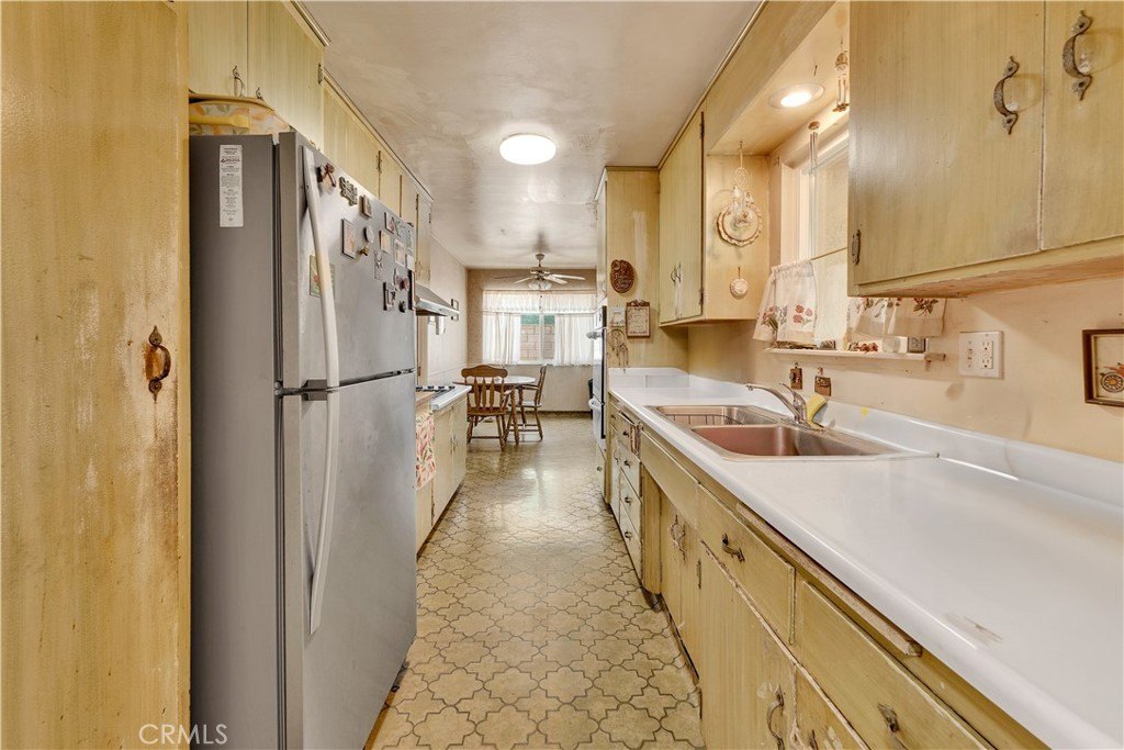 Azusa, California, 91702, United States, 3 Bedrooms Bedrooms, ,2 BathroomsBathrooms,Residential,For Sale,1910708