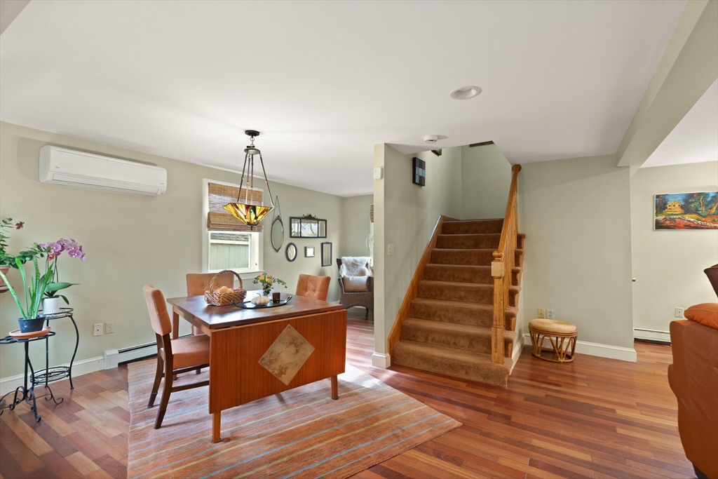 Lynnfield, Massachusetts, 01940, United States, 3 Bedrooms Bedrooms, ,2 BathroomsBathrooms,Residential,For Sale,1987735