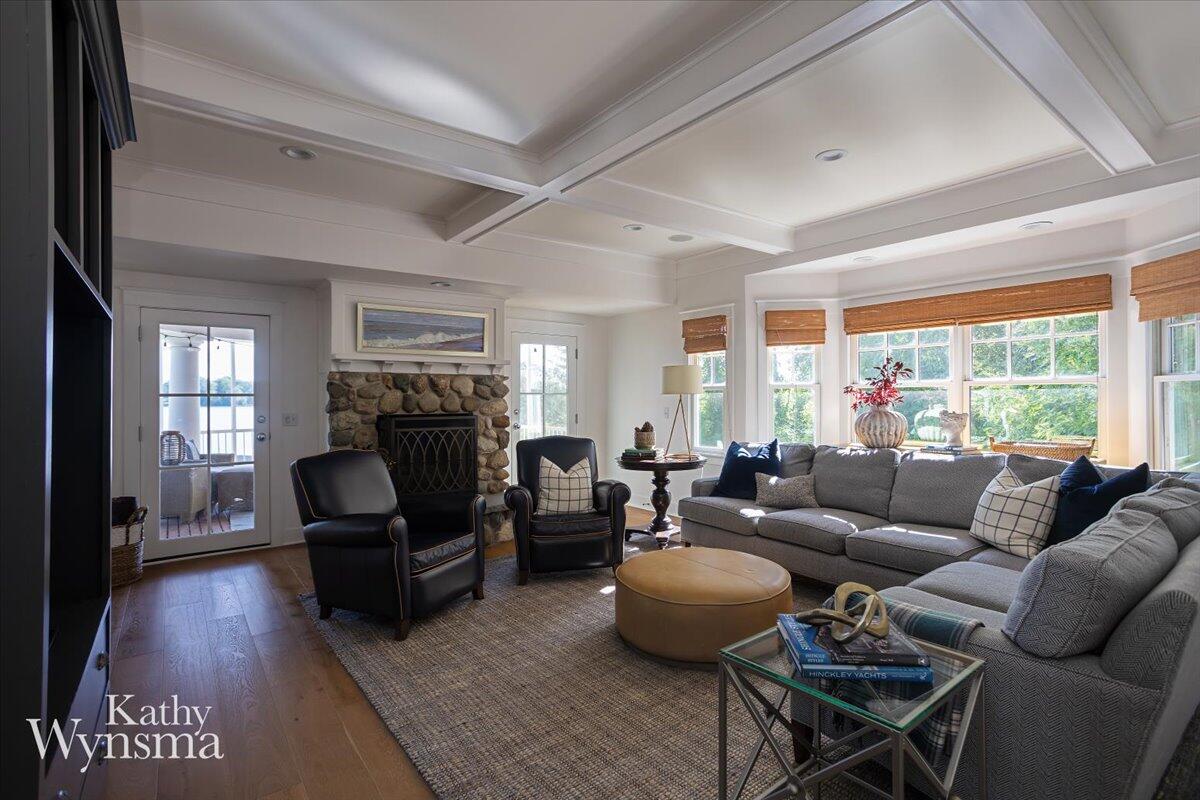 East Grand Rapids, Michigan, 49506, United States, 5 Bedrooms Bedrooms, ,5 BathroomsBathrooms,Residential,For Sale,1933647