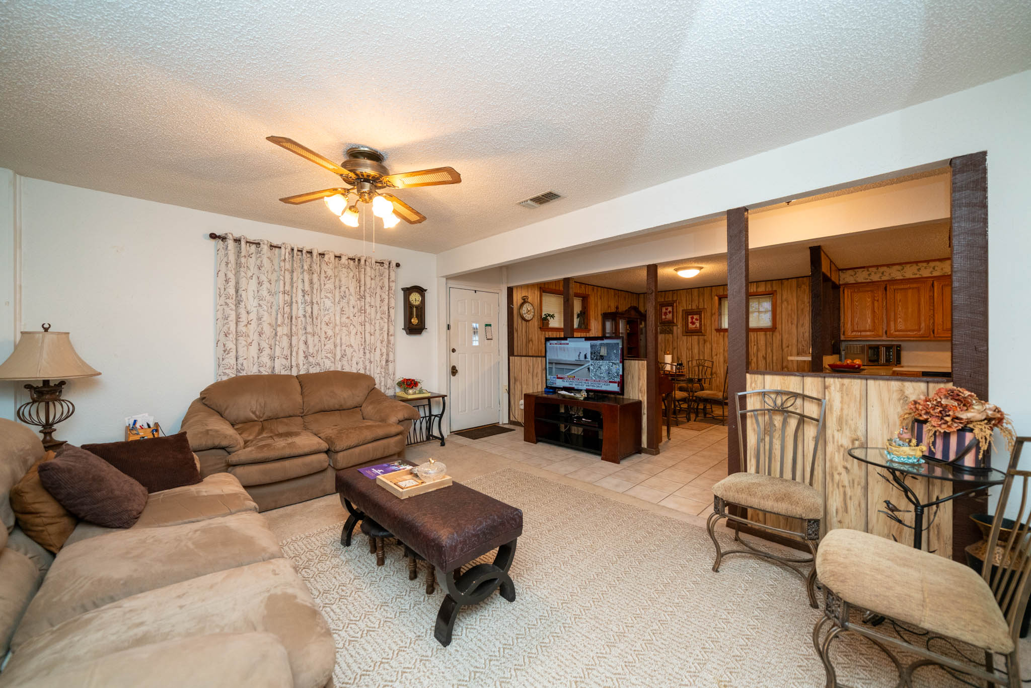 Jacksonville, Texas, 75766, United States, 4 Bedrooms Bedrooms, ,2 BathroomsBathrooms,Residential,For Sale,1974888