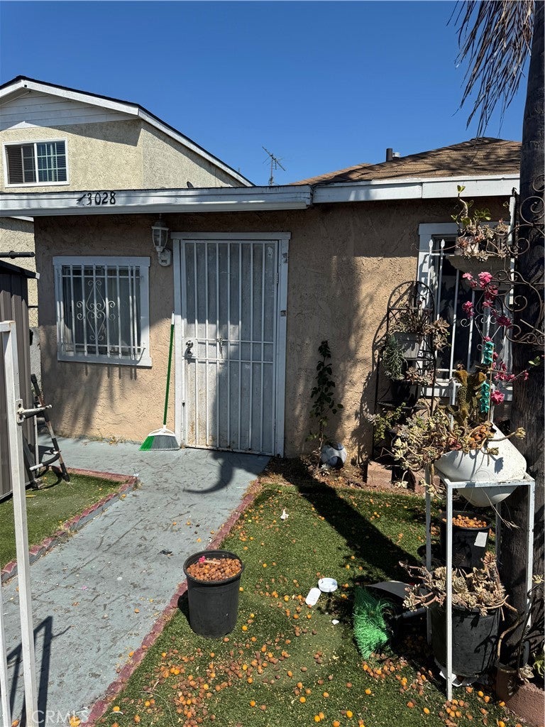 Main St, Los Angeles, CA 90061