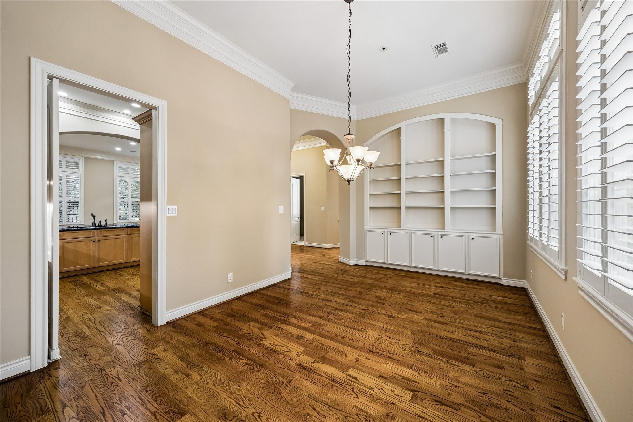  3120 Murworth Drive - 物件實景