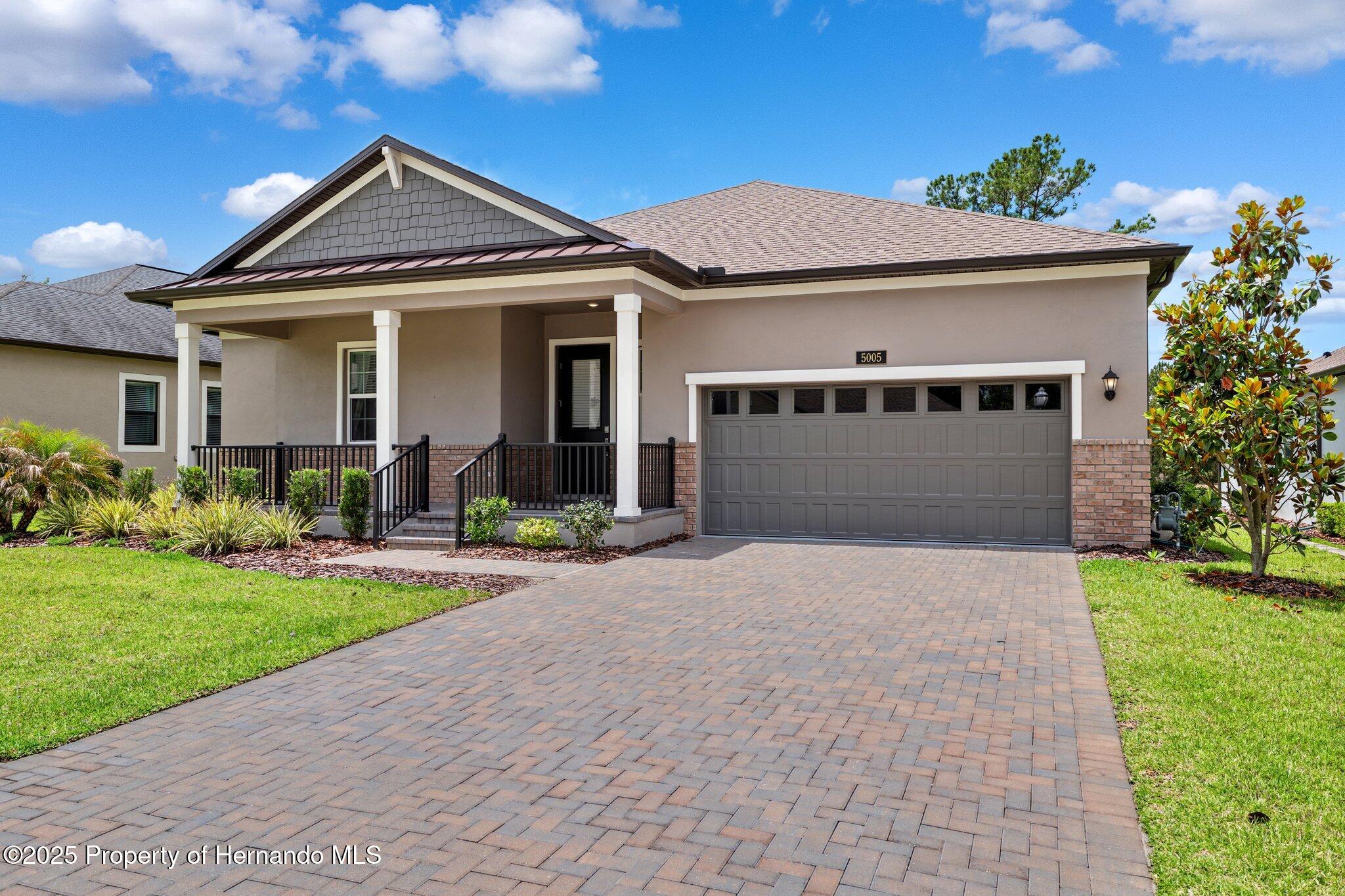 Brooksville, Florida, 34601, United States, 2 Bedrooms Bedrooms, ,3 BathroomsBathrooms,Residential,For Sale,1975908