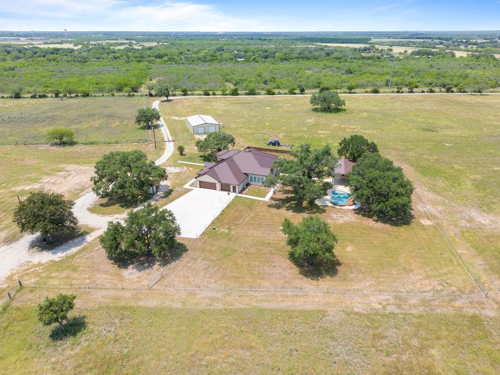 Beeville, Texas, 78102, United States, 4 Bedrooms Bedrooms, ,3 BathroomsBathrooms,Residential,For Sale,1857883