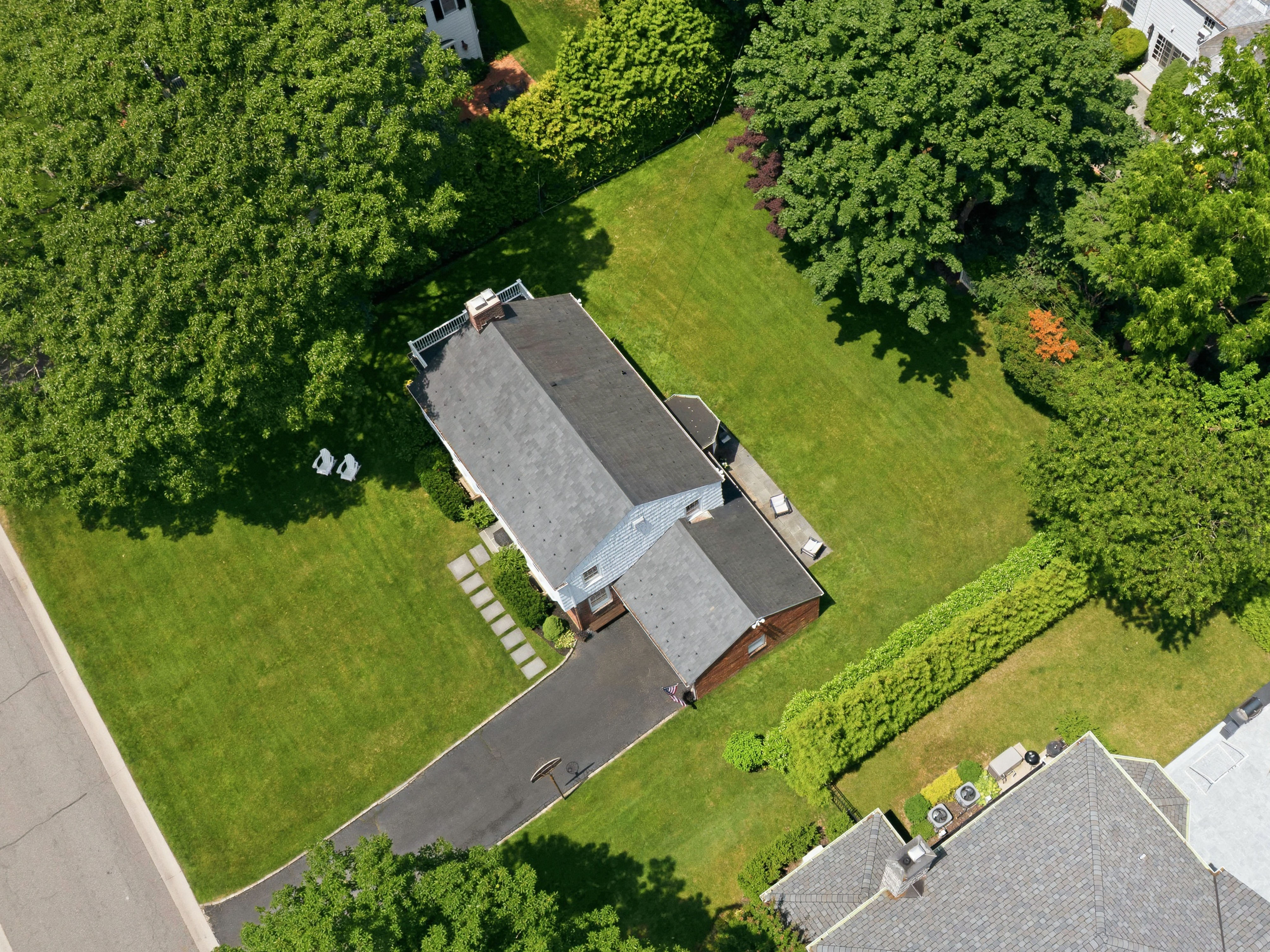  107 Dogwood Lane, Manhasset, NY, 11030 - 物件實景