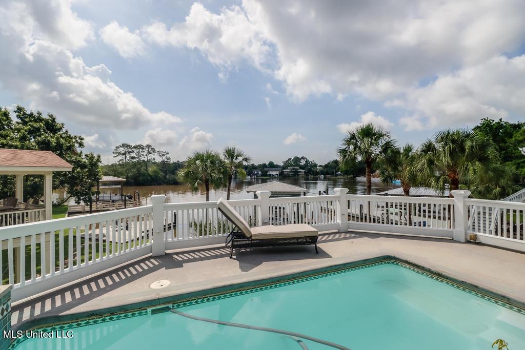 Gulfport, Mississippi, 39507, United States, 4 Bedrooms Bedrooms, ,3 BathroomsBathrooms,Residential,For Sale,1903526
