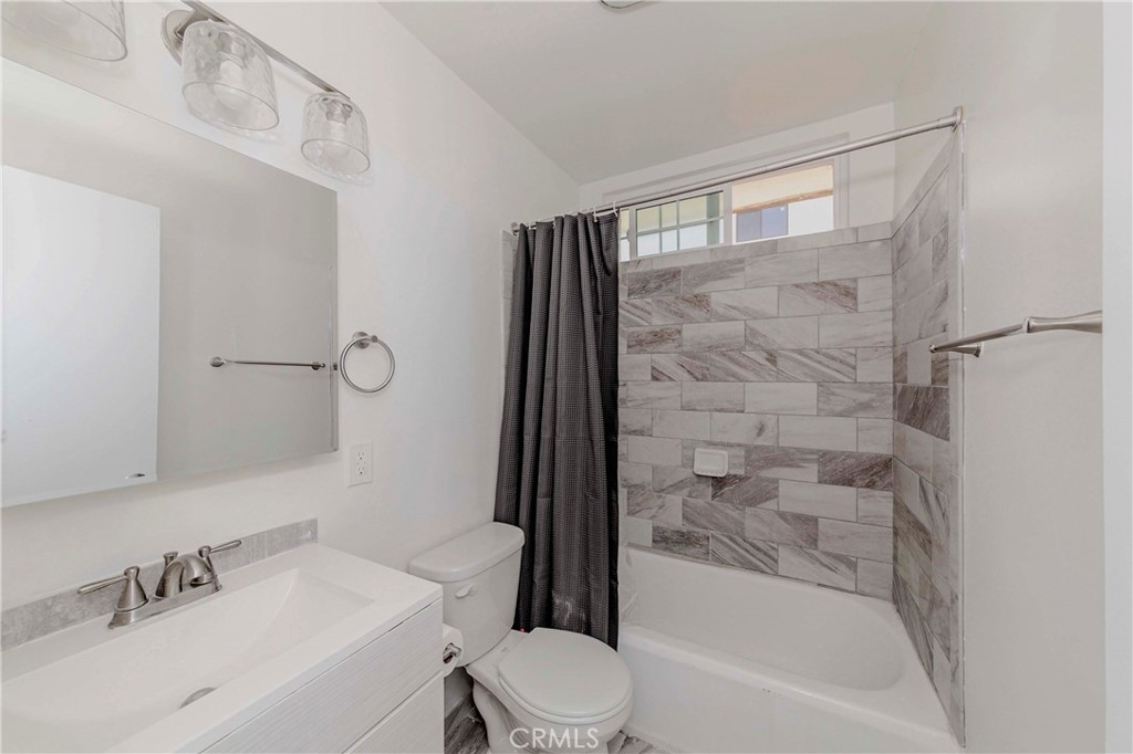 Los Angeles, California, 90007, United States, ,Residential,For Sale,1984452