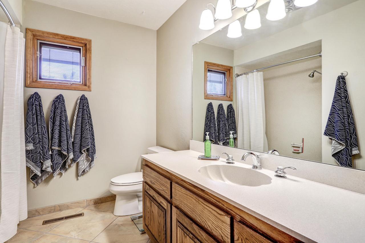 1116 Castellano Court SE, Albuquerque, New Mexico, 87123, United States, 4 Bedrooms Bedrooms, ,3 BathroomsBathrooms,Residential,For Sale,1116 Castellano Court SE,1627649