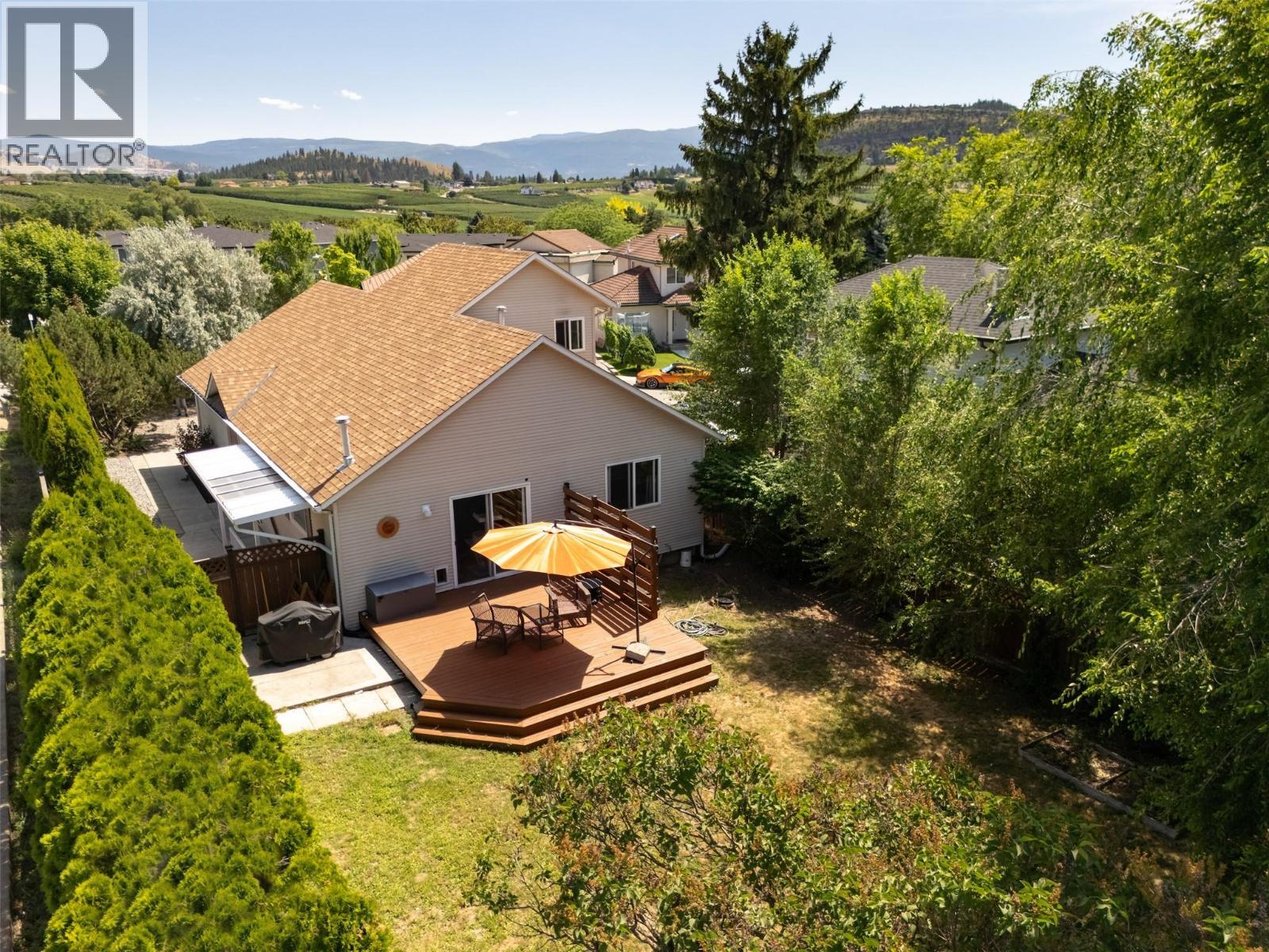 KELOWNA, British Columbia, V1V 1S9, CA, 4 Bedrooms Bedrooms, ,3 BathroomsBathrooms,Residential,For Sale,1895438