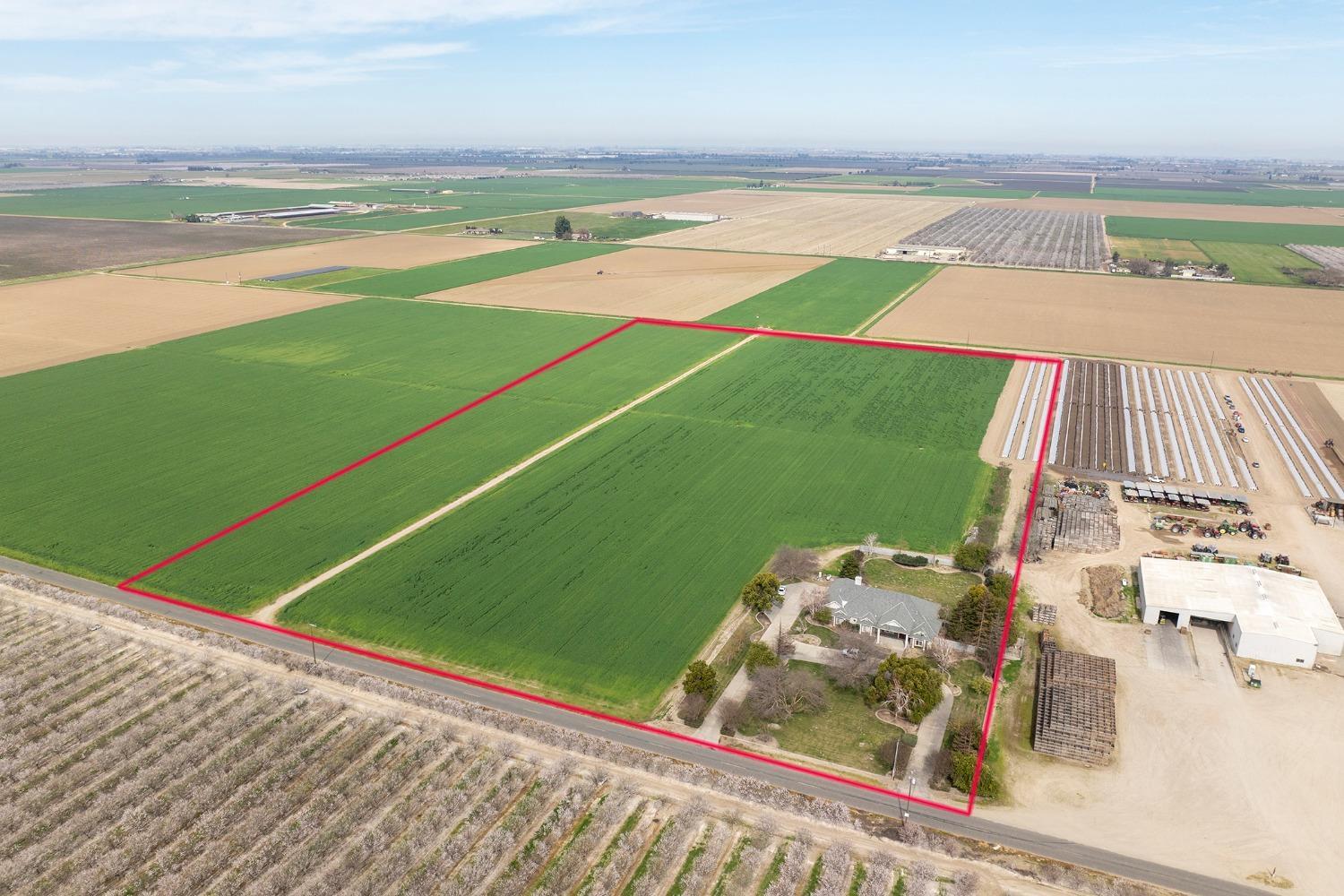 Livingston, California, 95334, United States, 5 Bedrooms Bedrooms, ,4 BathroomsBathrooms,Residential,For Sale,2005232