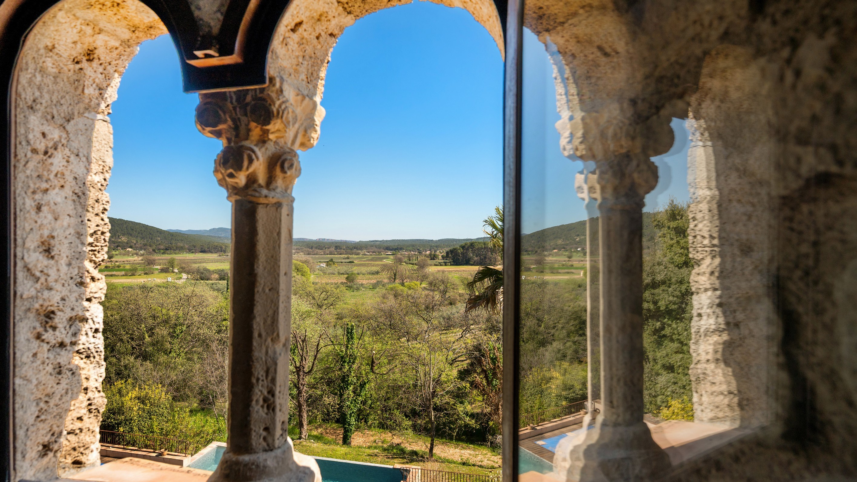  A Medieval Tower Reimagined as an Exceptional Residence - 物件實景