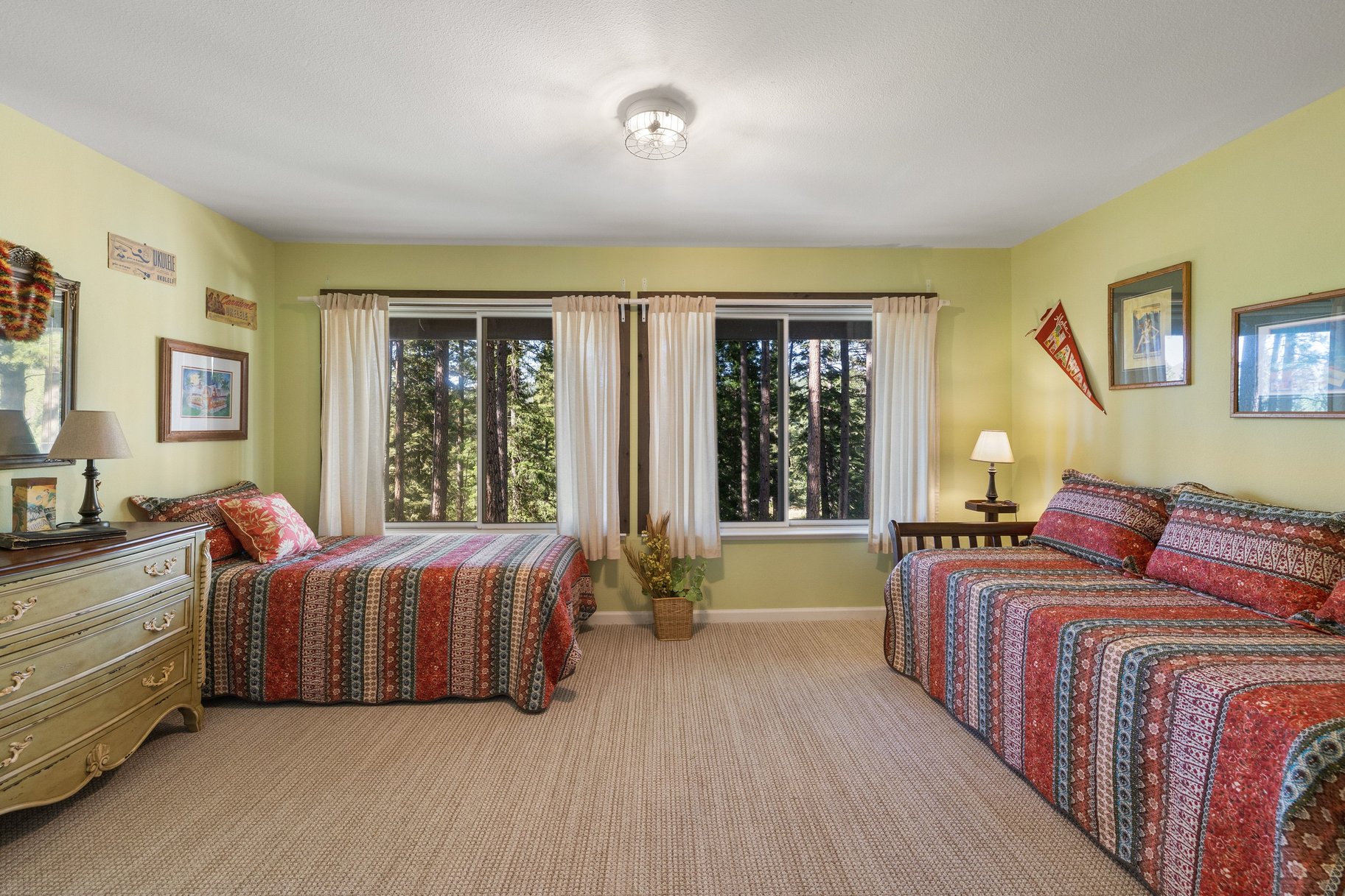  Hilltop Whitehawk Ranch Estate with Sweeping Meadow, Pond & Mountain Views - 物件實景