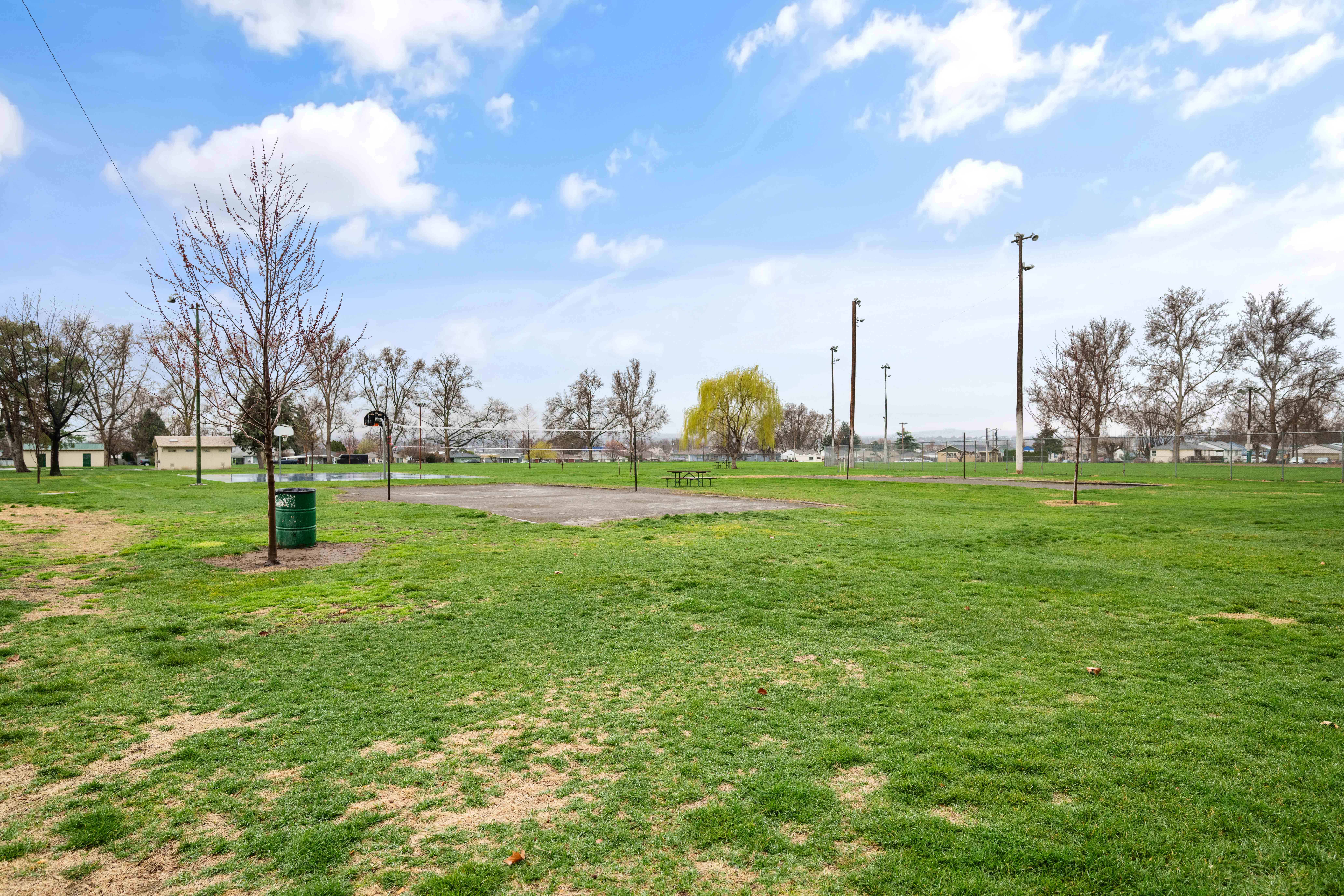  Across from Park - 物件實景