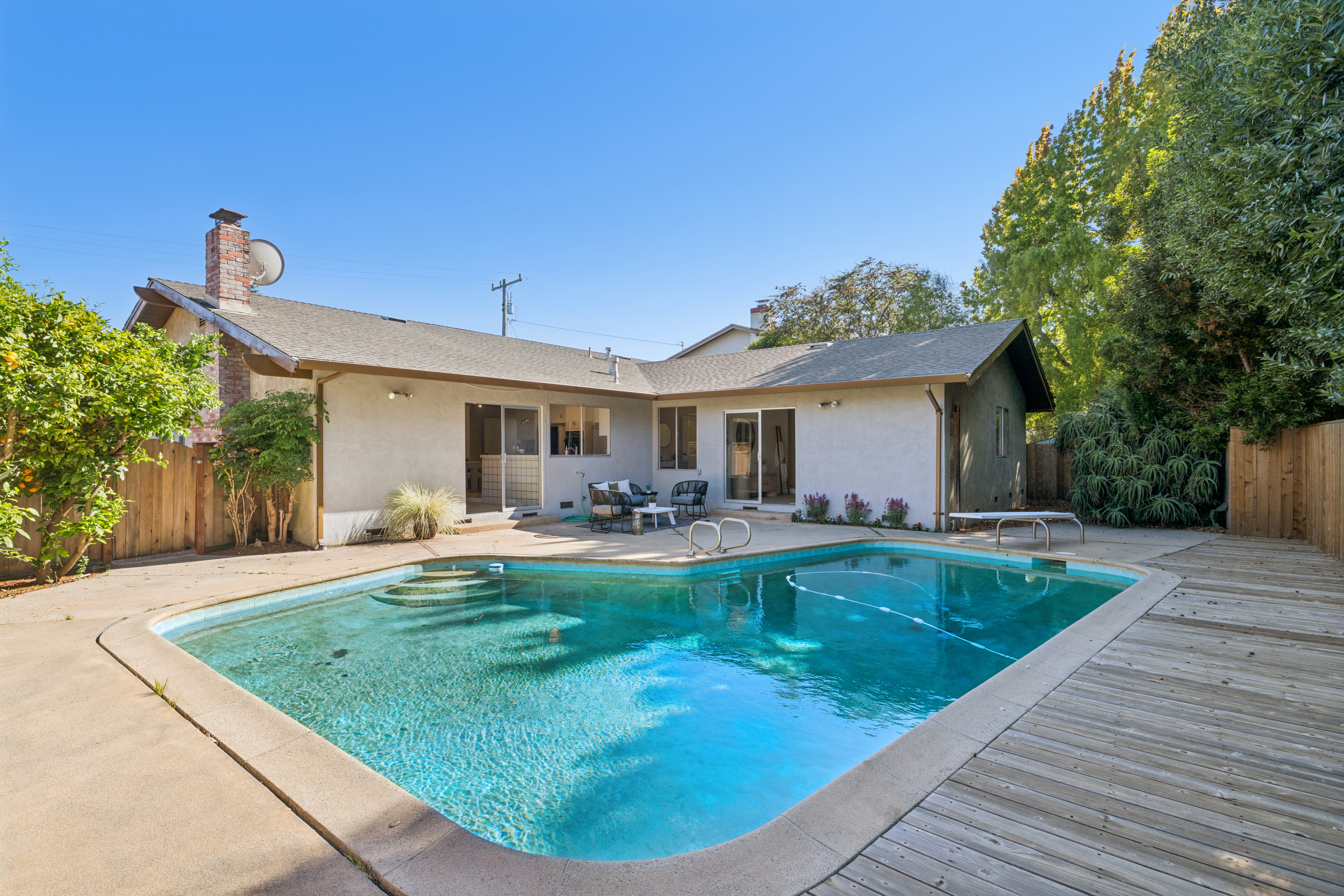  Single-Level Living in One of San Rafael’s Most Charming Pockets - 物件實景
