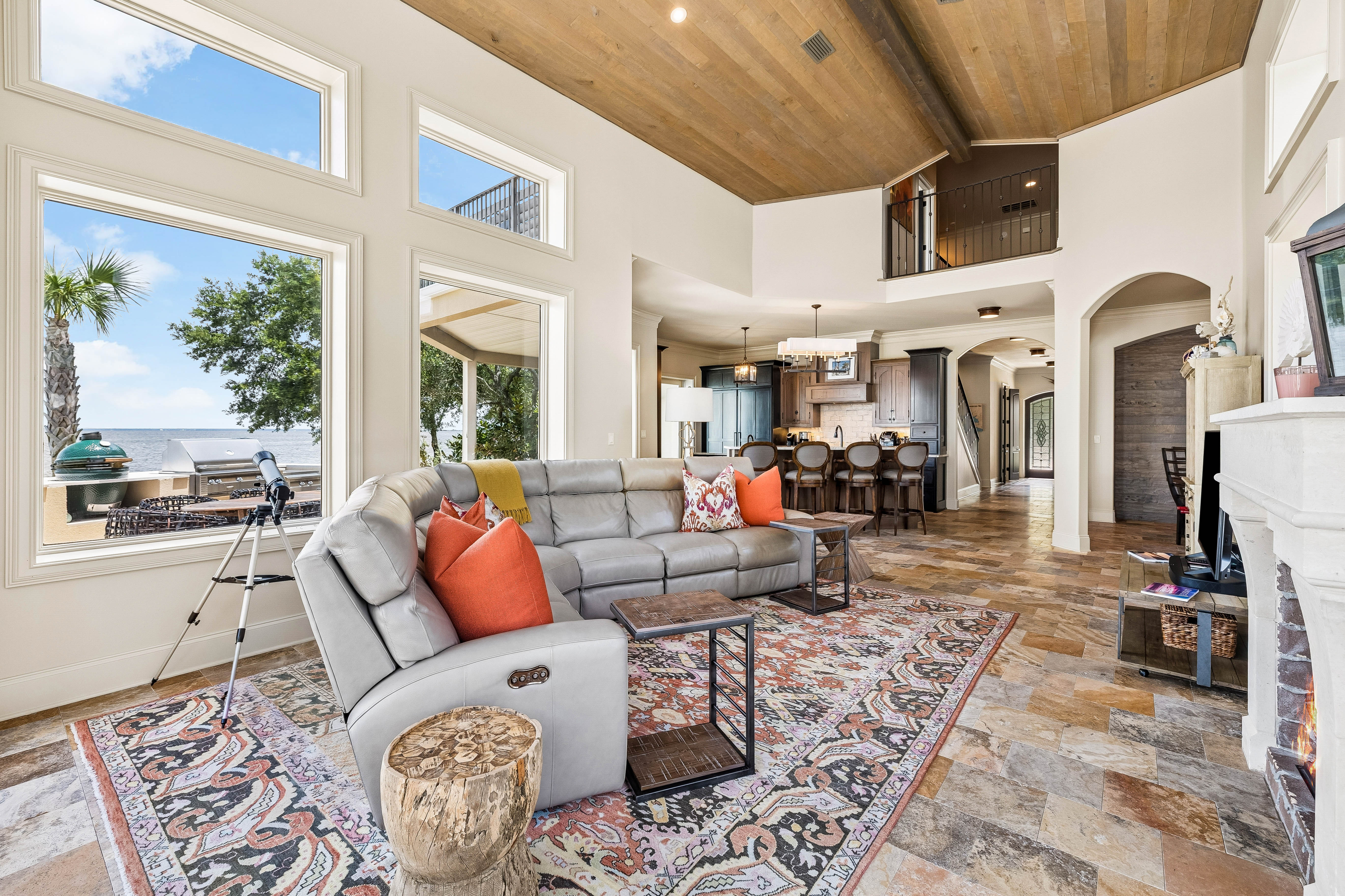  Private Peninsula Bayfront Legacy Estate With Resort-Style Living - 物件實景