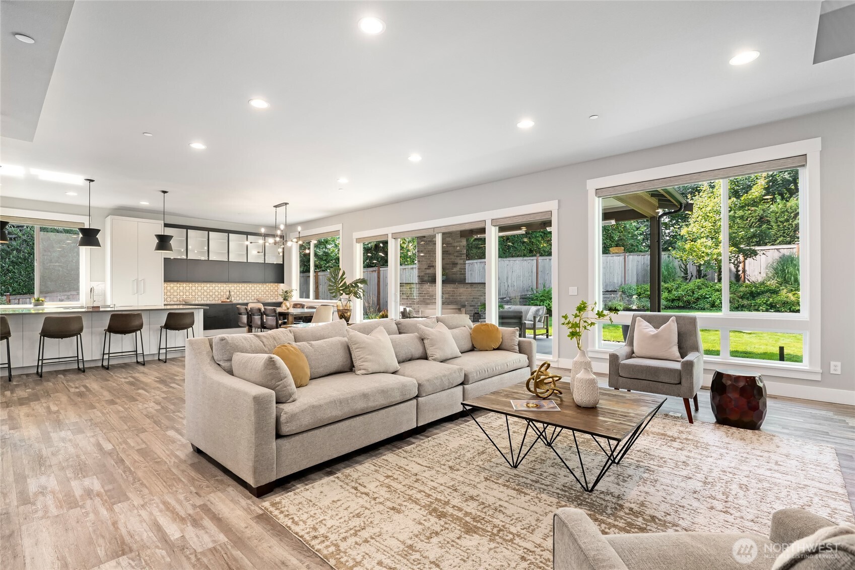 Bothell, Washington, 98021, United States, 5 Bedrooms Bedrooms, ,3 BathroomsBathrooms,Residential,For Sale,1949768