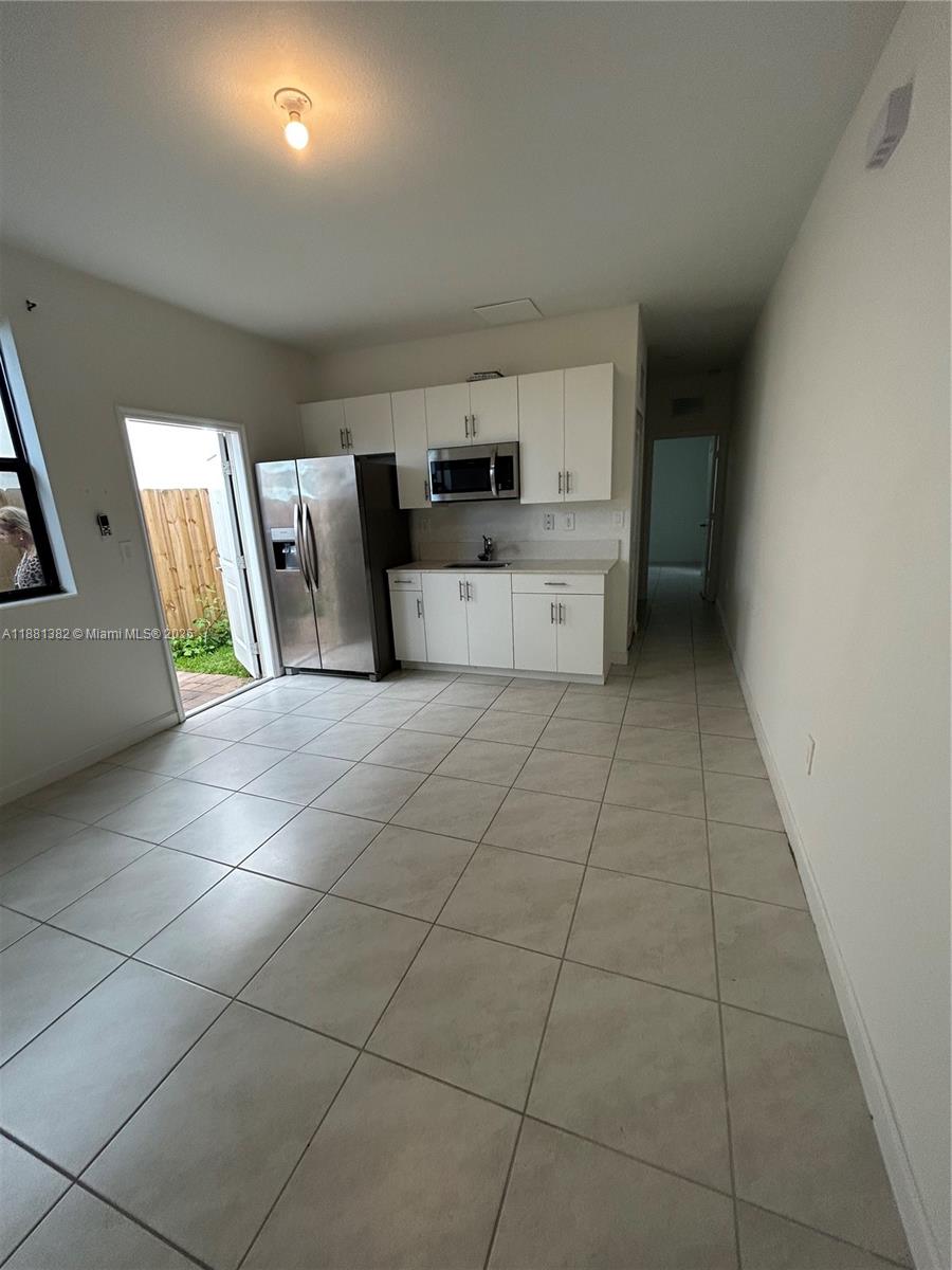 Homestead, Florida, 33032, United States, 5 Bedrooms Bedrooms, ,4 BathroomsBathrooms,Residential,For Sale,1961572