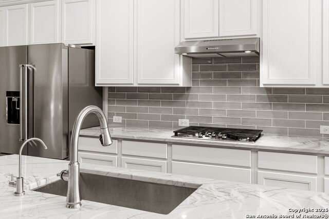 Boerne, Texas, 78006, United States, 4 Bedrooms Bedrooms, ,3 BathroomsBathrooms,Residential,For Sale,1957573