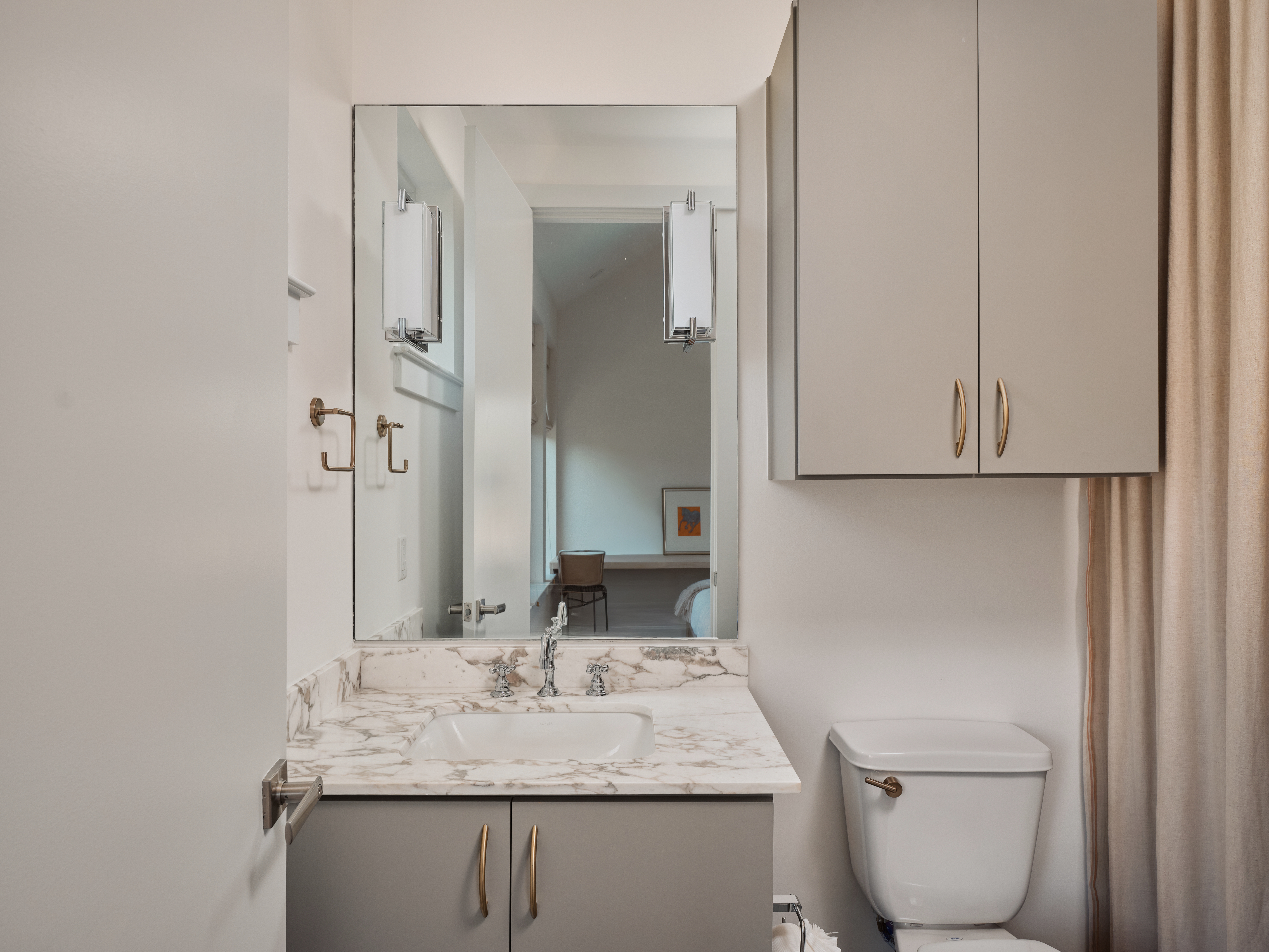  Province Tarrytown  2300 Enfield Road #306 - 物件實景