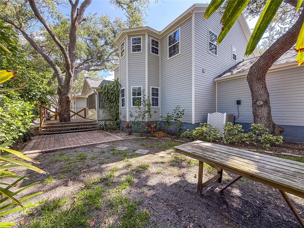 Bradenton, Florida, 34209, United States, 3 Bedrooms Bedrooms, ,3 BathroomsBathrooms,Residential,For Sale,1829594