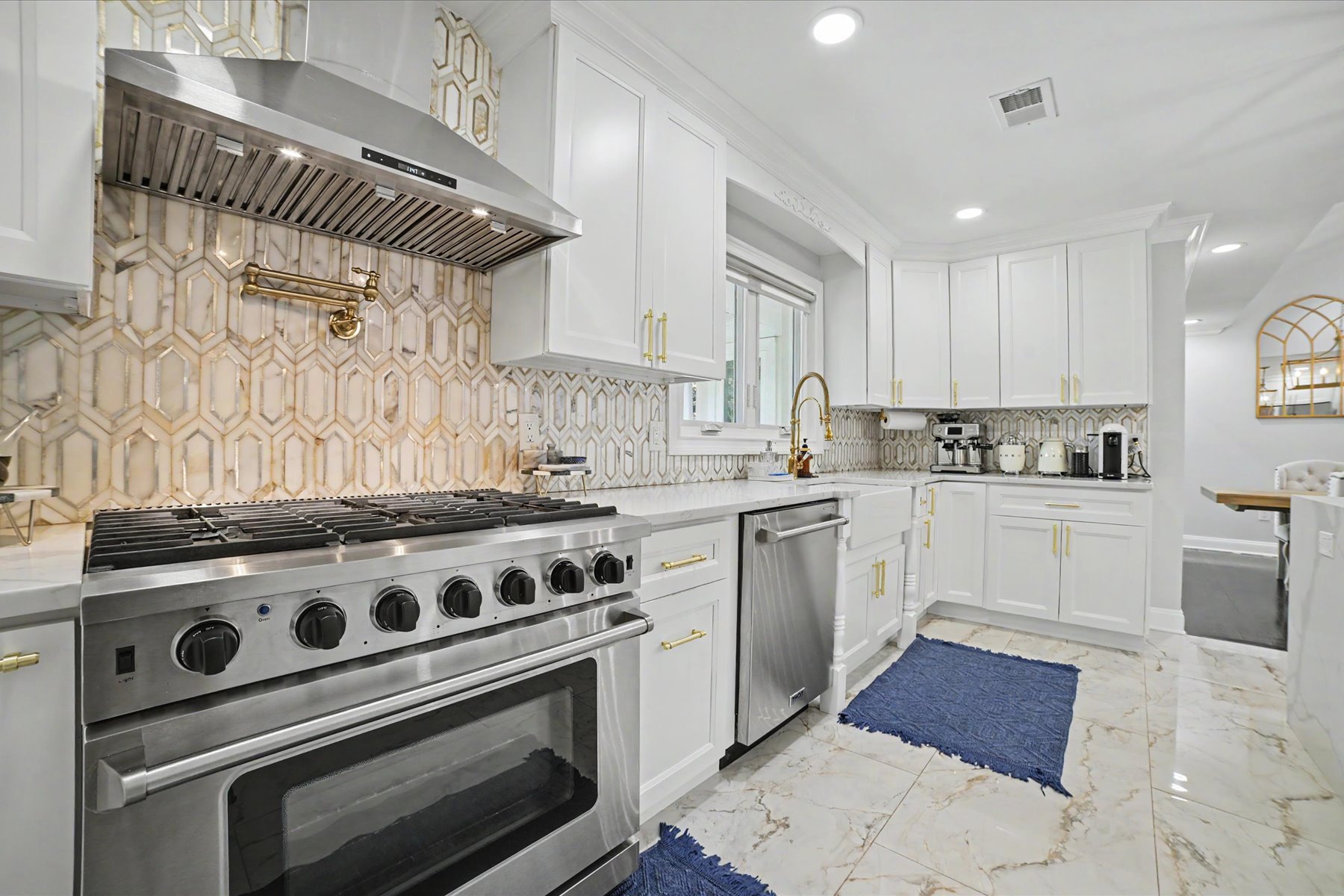  Sophisticated One-Level Ranch on a Beautiful Private Lot - 物件實景