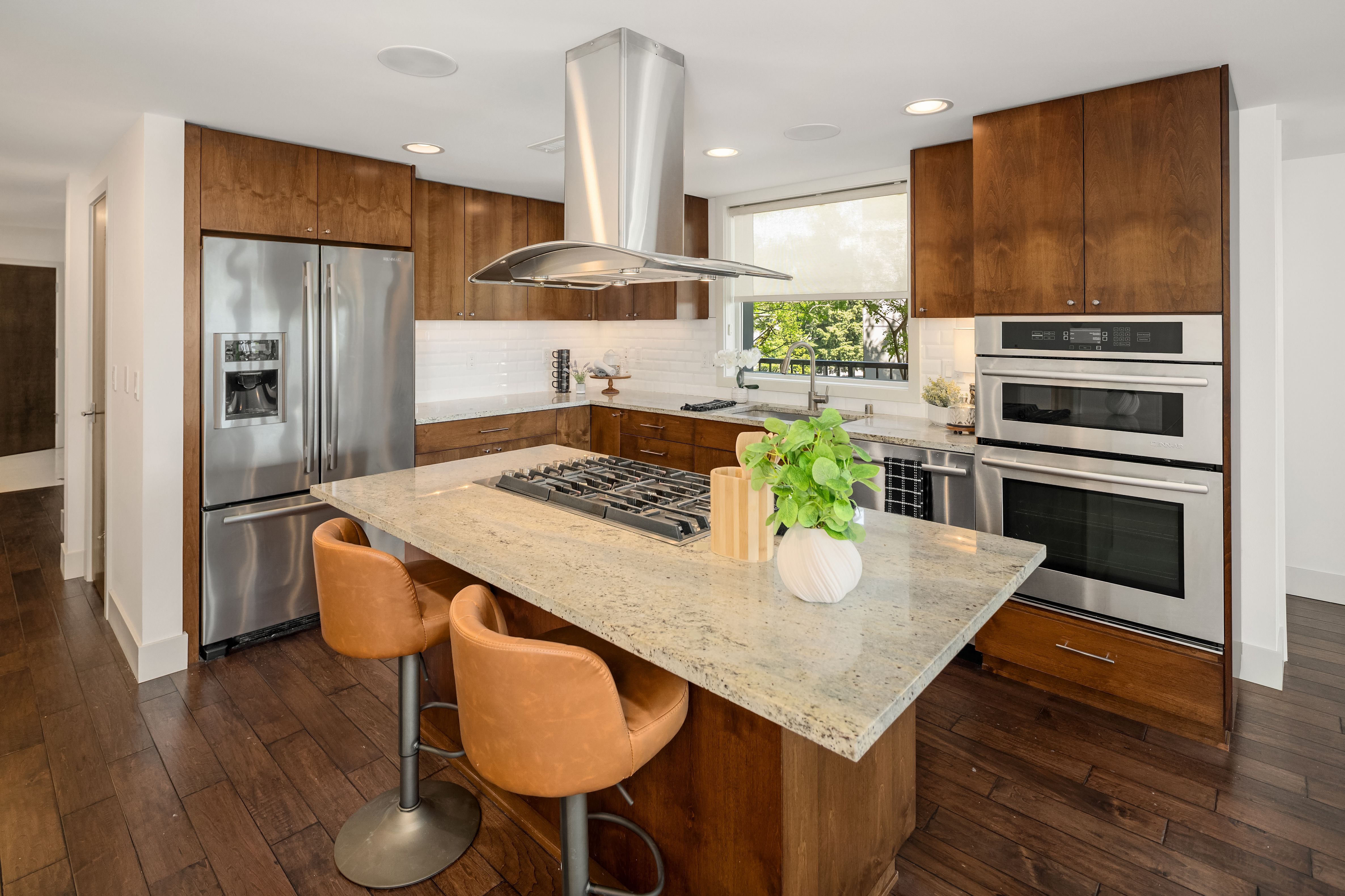  9123 NE Juanita Dr Unit #205, Kirkland, WA 98034 - 物件實景