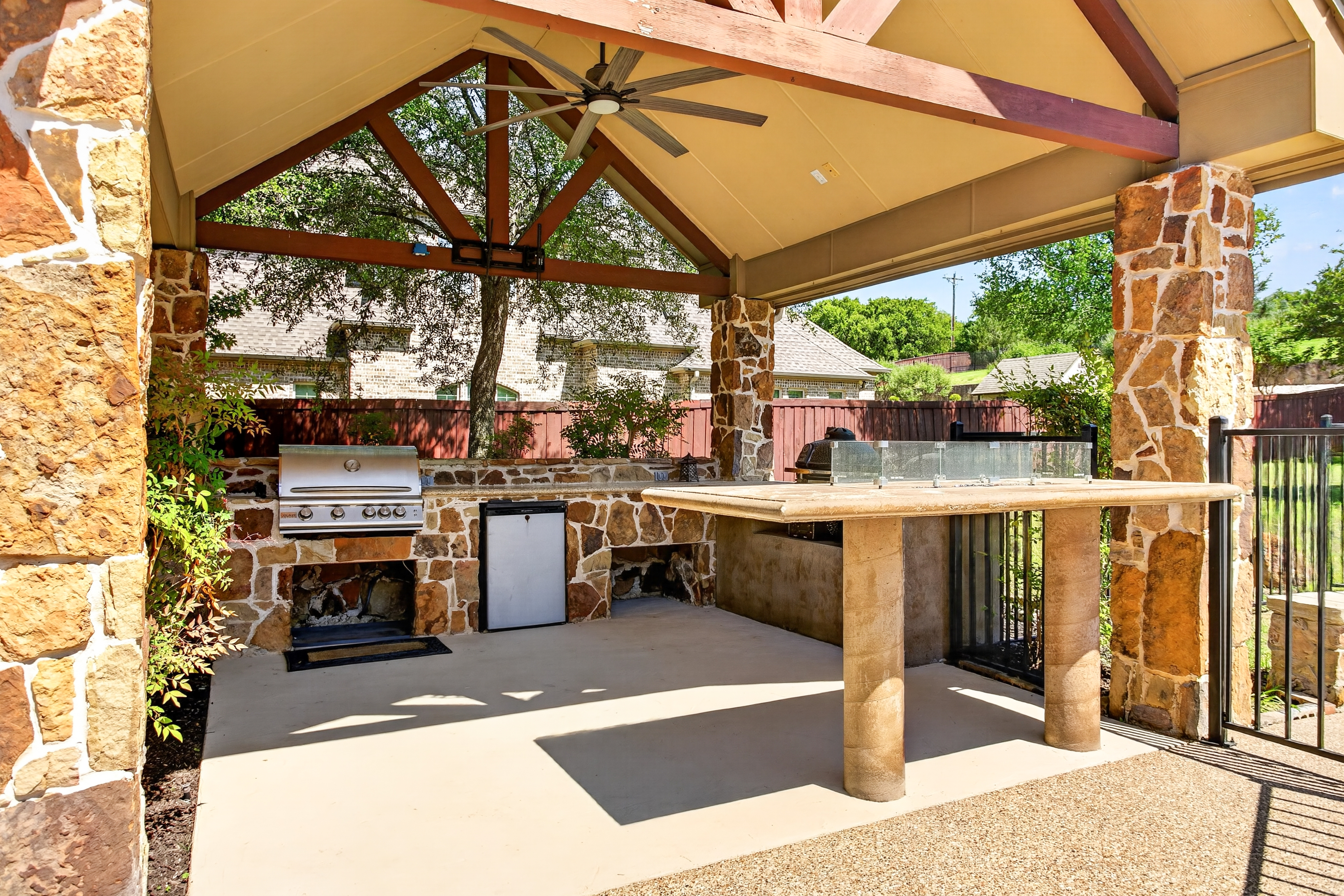  Rare Opportunity in Split Rail on 1.25 Private Acres - 物件實景
