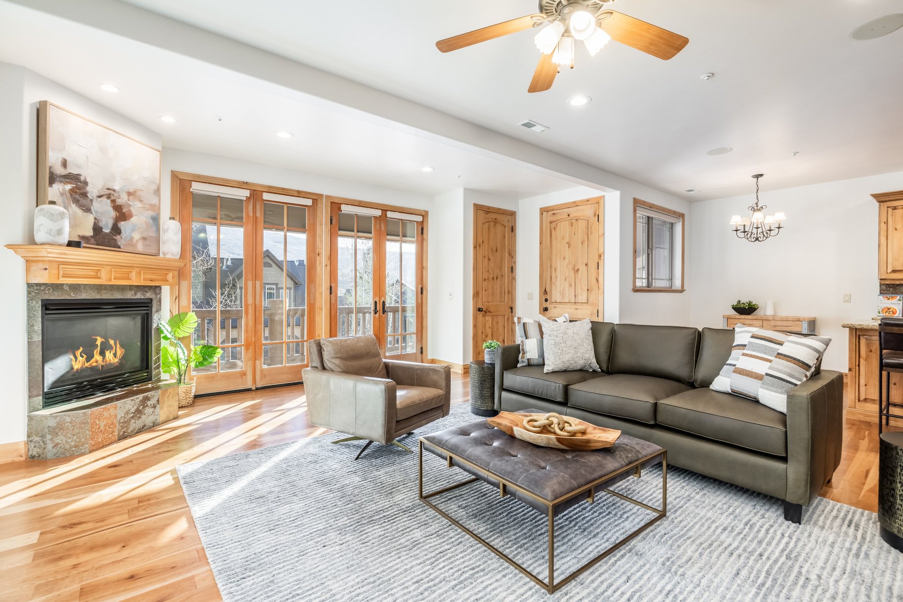  Modern Design Meets Alpine Charm in Jeremy Ranch - 物件實景