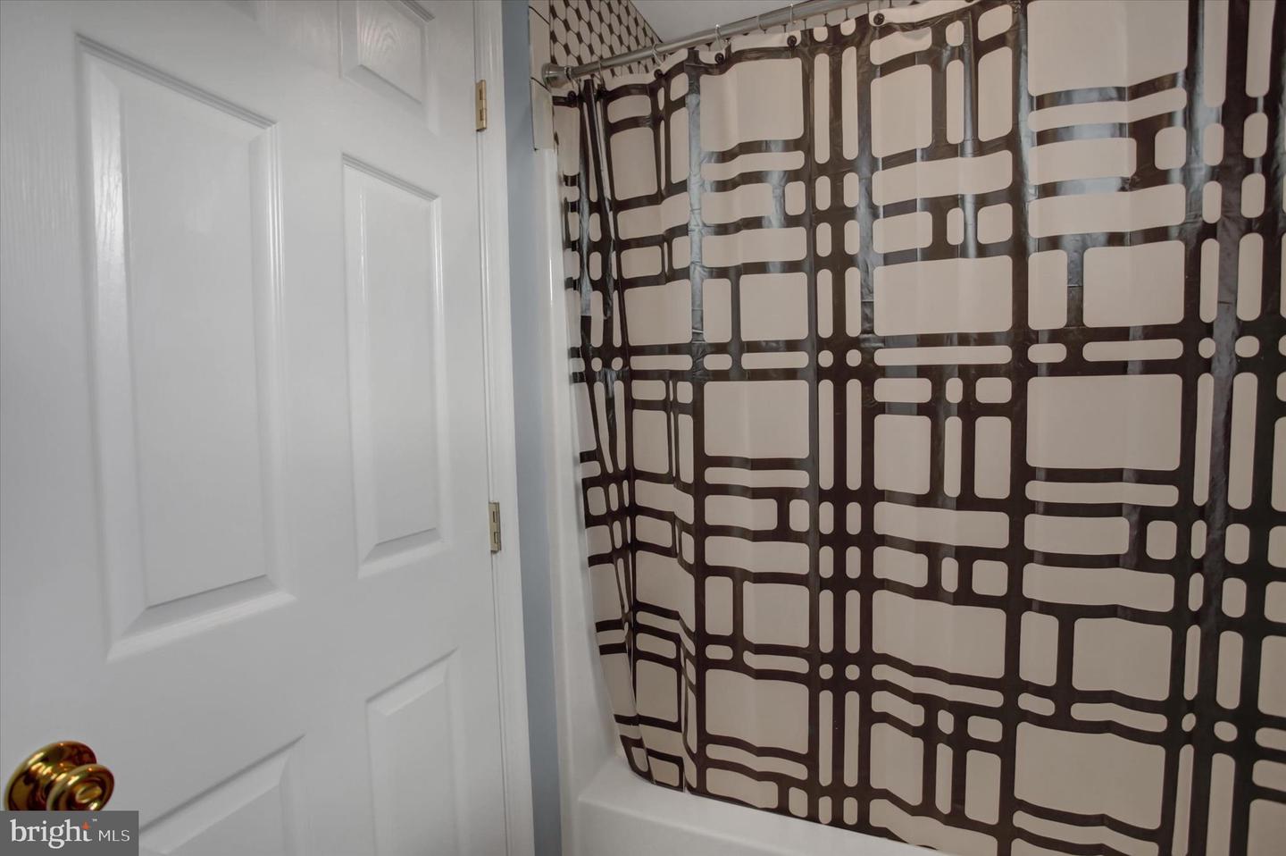 Chambersburg, Pennsylvania, 17202, United States, 5 Bedrooms Bedrooms, ,6 BathroomsBathrooms,Residential,For Sale,1989609