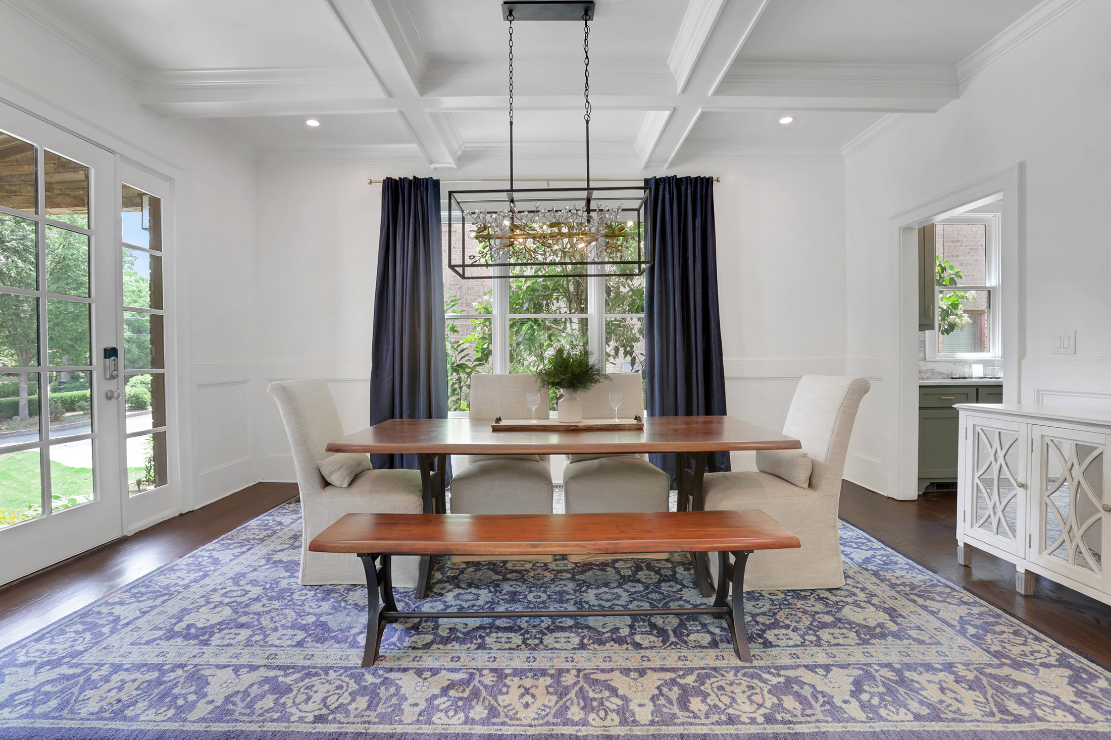  Sophisticated Brick Residence in Coveted Brookhaven Location - 物件實景