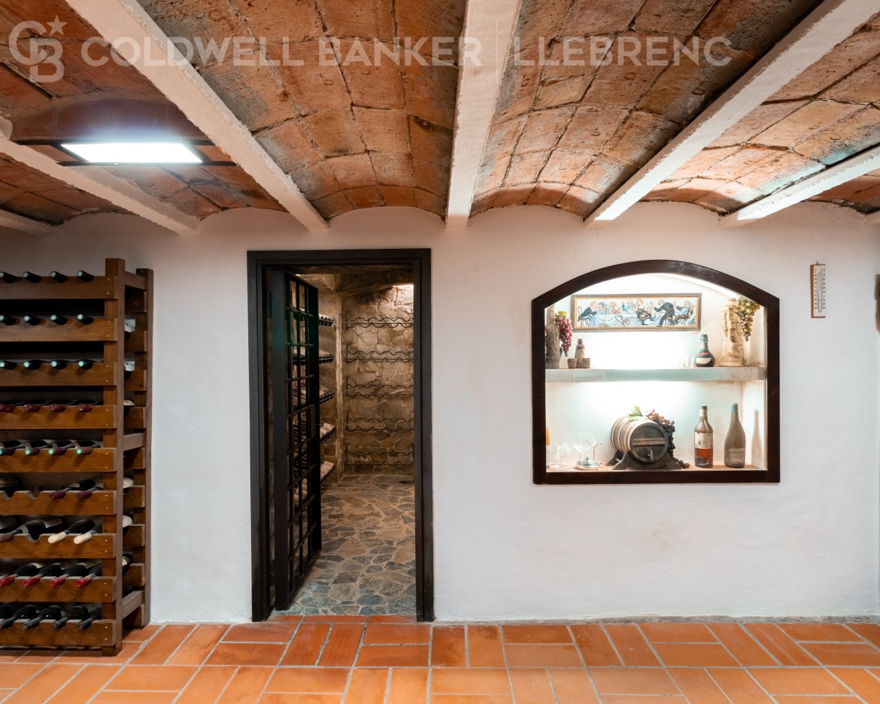 Barcelona, Catalonia, ES, 6 Bedrooms Bedrooms, ,4 BathroomsBathrooms,Residential,For Sale,1695682