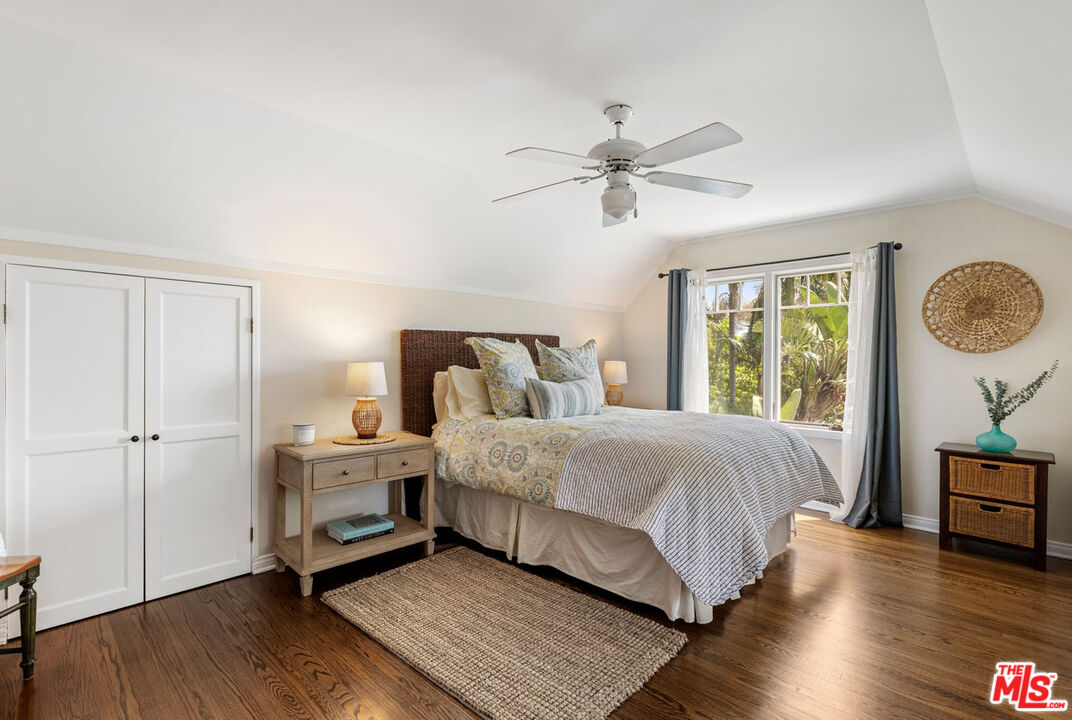 Altadena, California, 91001, United States, 4 Bedrooms Bedrooms, ,4 BathroomsBathrooms,Residential,For Sale,1992160