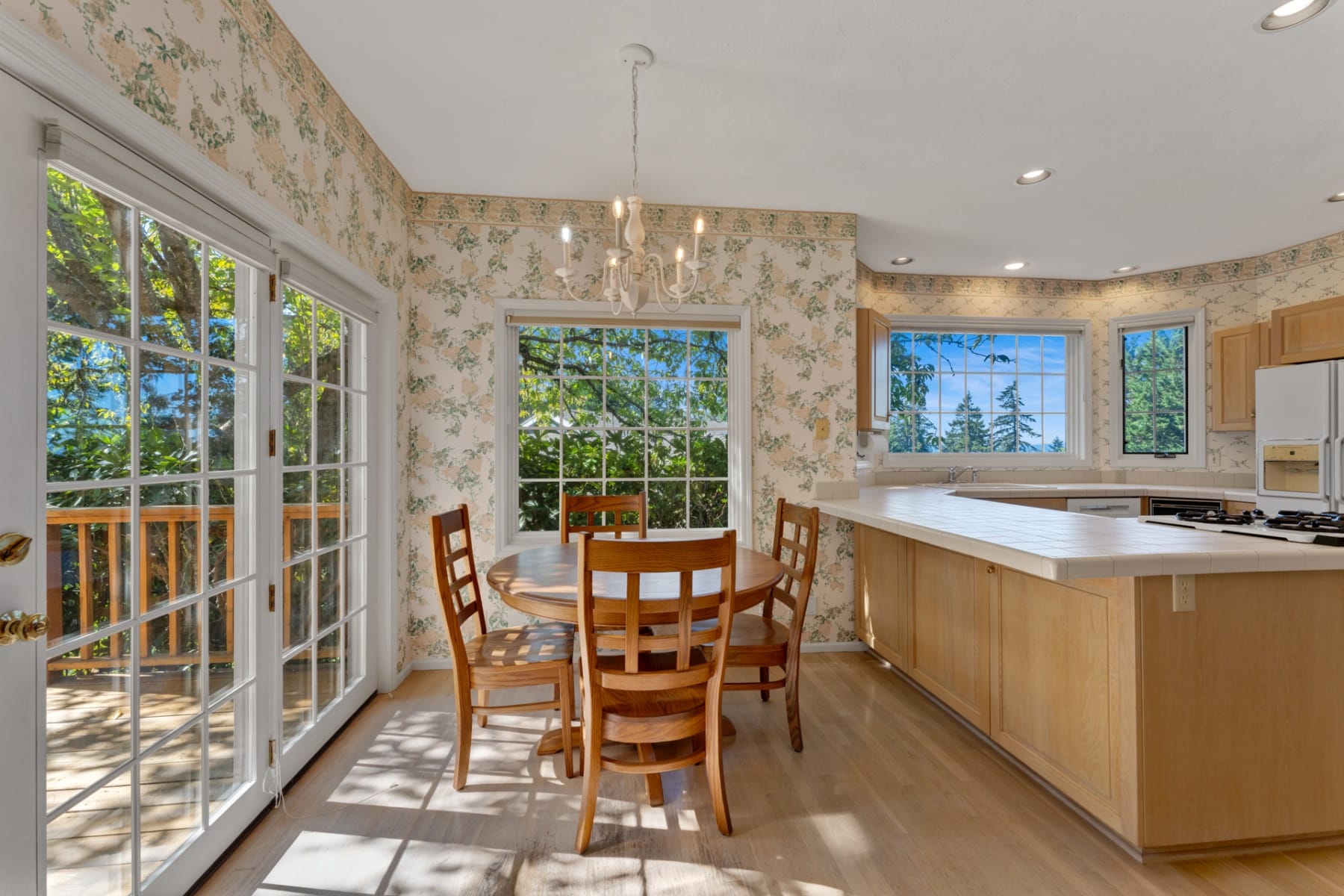  2574 W 28TH AVE Eugene, OR 97405 - 物件實景