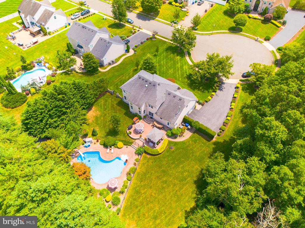 Monroe Township, New Jersey, 08831, United States, 5 Bedrooms Bedrooms, ,4 BathroomsBathrooms,Residential,For Sale,1895133
