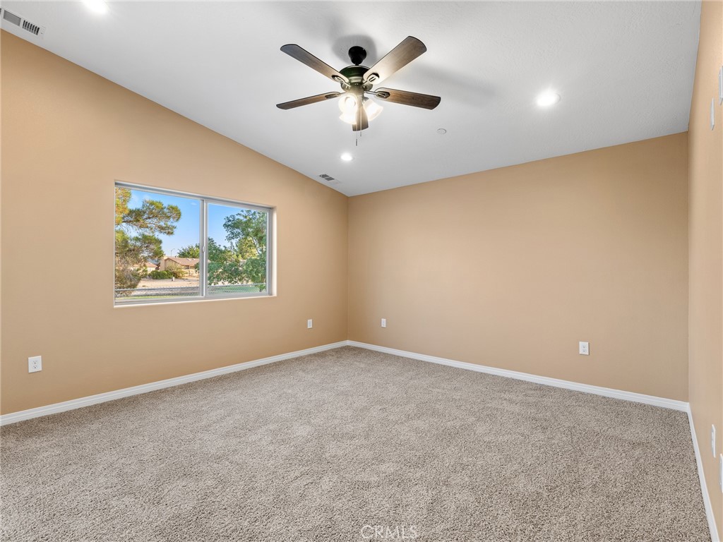 Victorville, California, 92395, United States, 3 Bedrooms Bedrooms, ,2 BathroomsBathrooms,Residential,For Sale,1948419