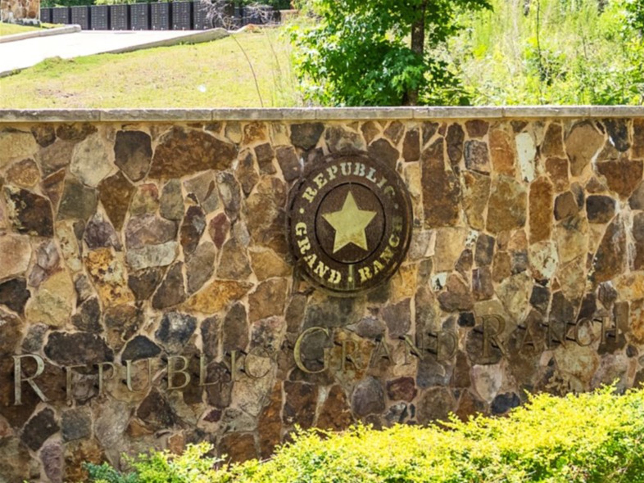  10768 Ruger Road - 物件實景