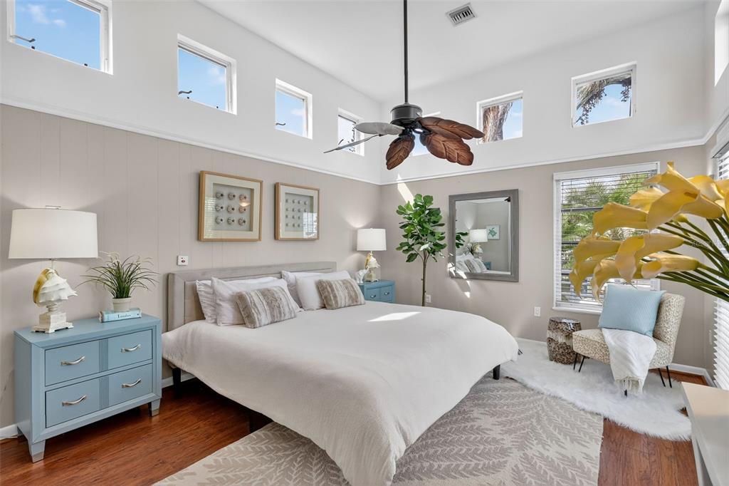 Longboat Key, Florida, 34228, United States, 3 Bedrooms Bedrooms, ,2 BathroomsBathrooms,Residential,For Sale,1990986