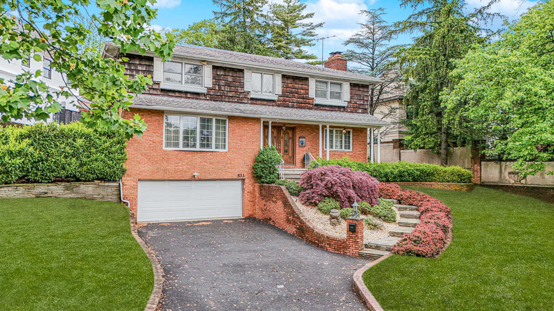 Staten Island, New York, 10301, United States, 4 Bedrooms Bedrooms, ,3 BathroomsBathrooms,Residential,For Sale,1838592