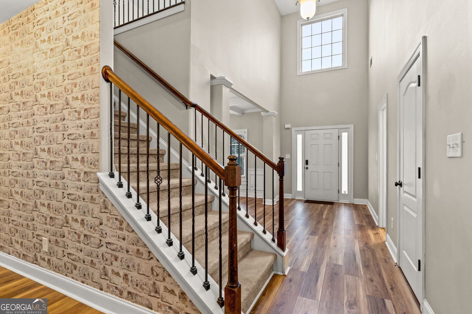 Senoia, Georgia, 30276, United States, 5 Bedrooms Bedrooms, ,4 BathroomsBathrooms,Residential,For Sale,1877866