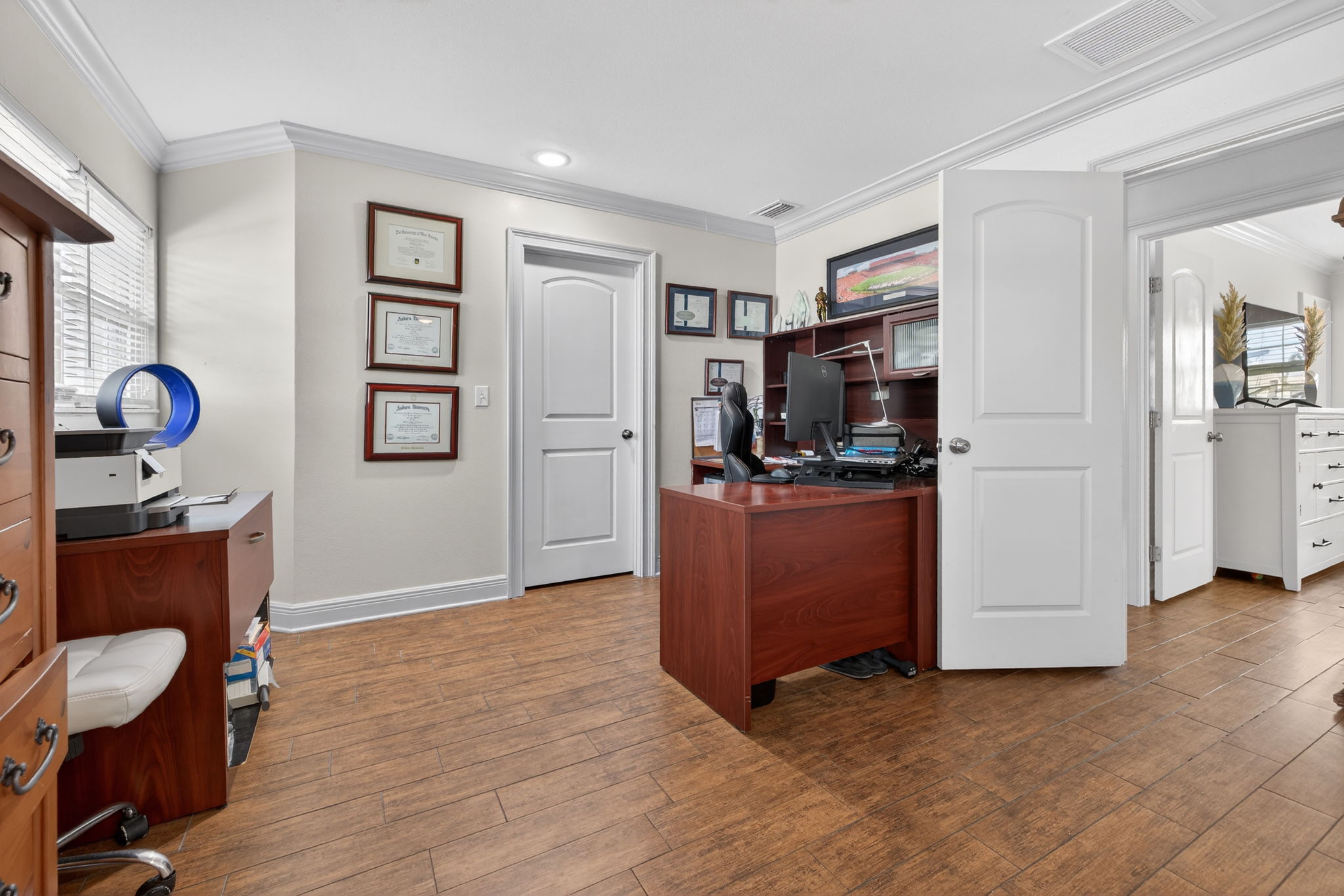 Tampa, Florida, 33615, United States, 4 Bedrooms Bedrooms, ,4 BathroomsBathrooms,Residential,For Sale,2005778