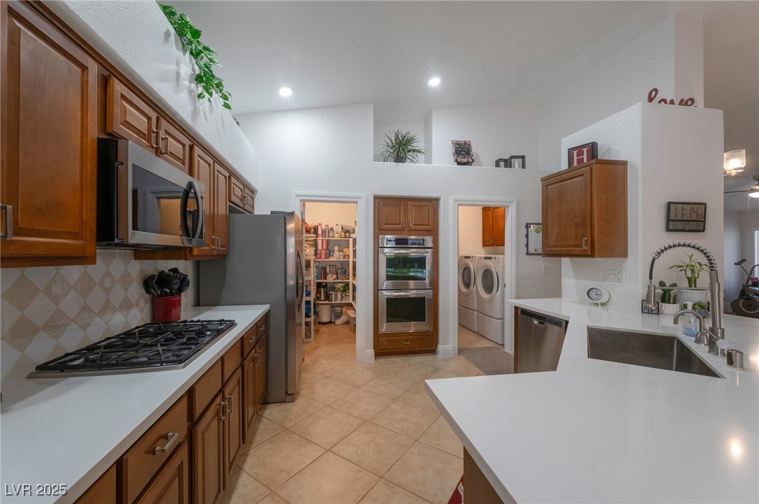 North Las Vegas, Nevada, 89081, United States, 4 Bedrooms Bedrooms, ,3 BathroomsBathrooms,Residential,For Sale,1857171