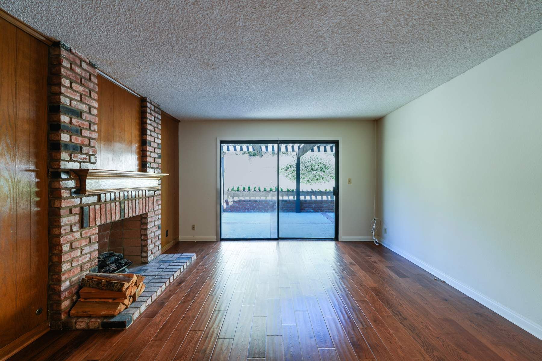  2440 Flintridge Drive - 物件實景