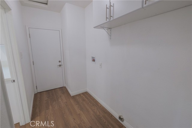 Huntington Park, California, 90255, United States, 4 Bedrooms Bedrooms, ,3 BathroomsBathrooms,Residential,For Sale,1928915