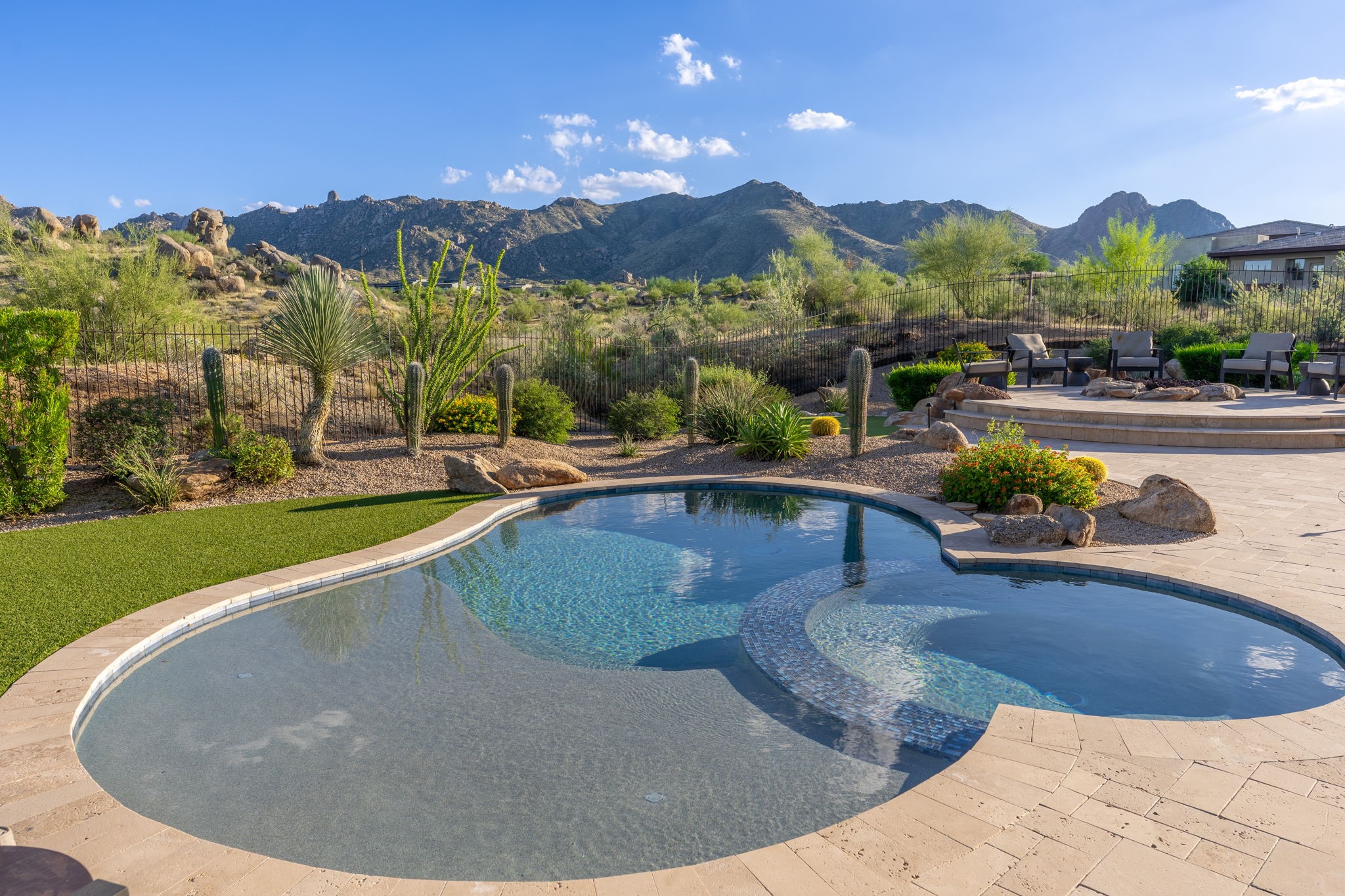  12423 E Desert Vista Dr  Scottsdale, AZ - 物件實景