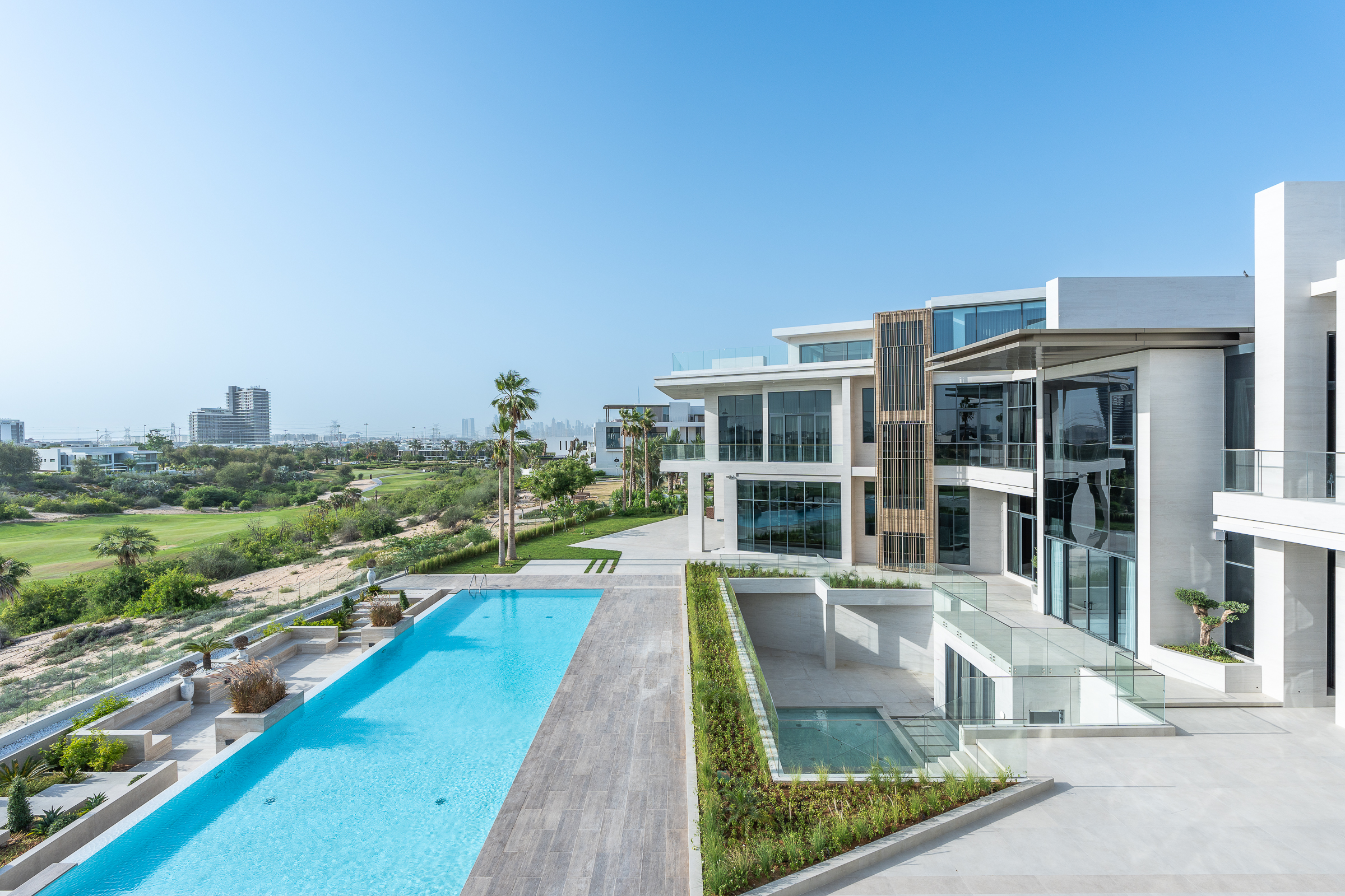  Luxurious 8-Bedroom Mansion with Panoramic Golf Course View - 物件實景