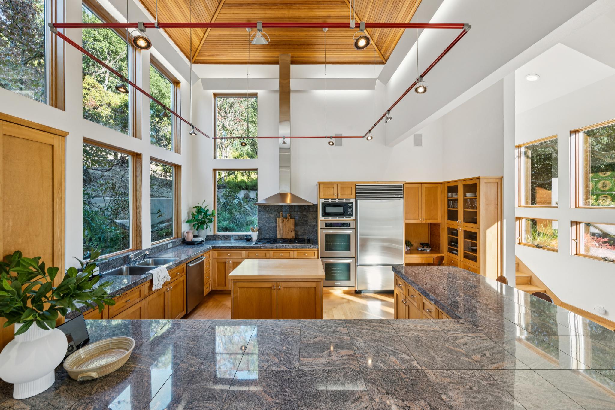  10300 Slattery Road - 物件實景