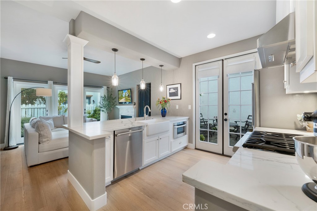 Irvine, California, 92620, United States, 2 Bedrooms Bedrooms, ,3 BathroomsBathrooms,Residential,For Sale,2001846