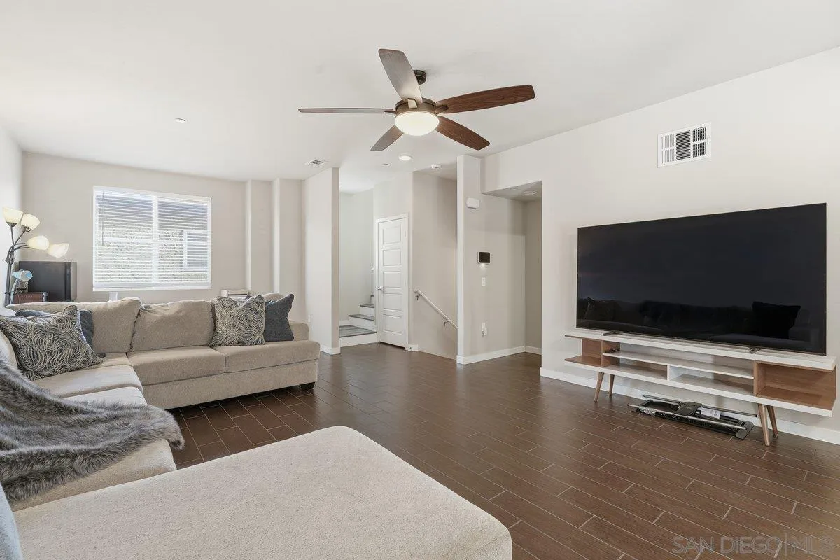 San Diego, California, 92120, United States, 3 Bedrooms Bedrooms, ,3 BathroomsBathrooms,Residential,For Sale,1997272